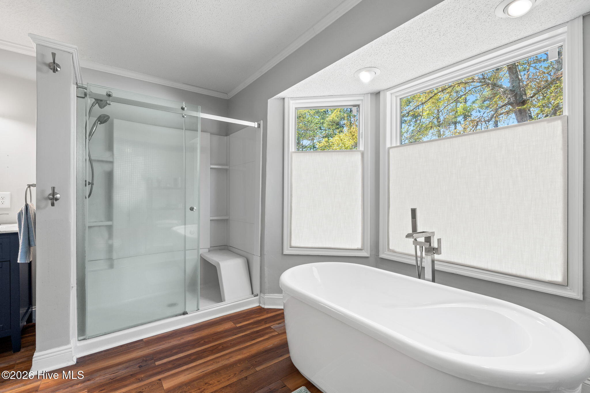 100564721 | Photo 35