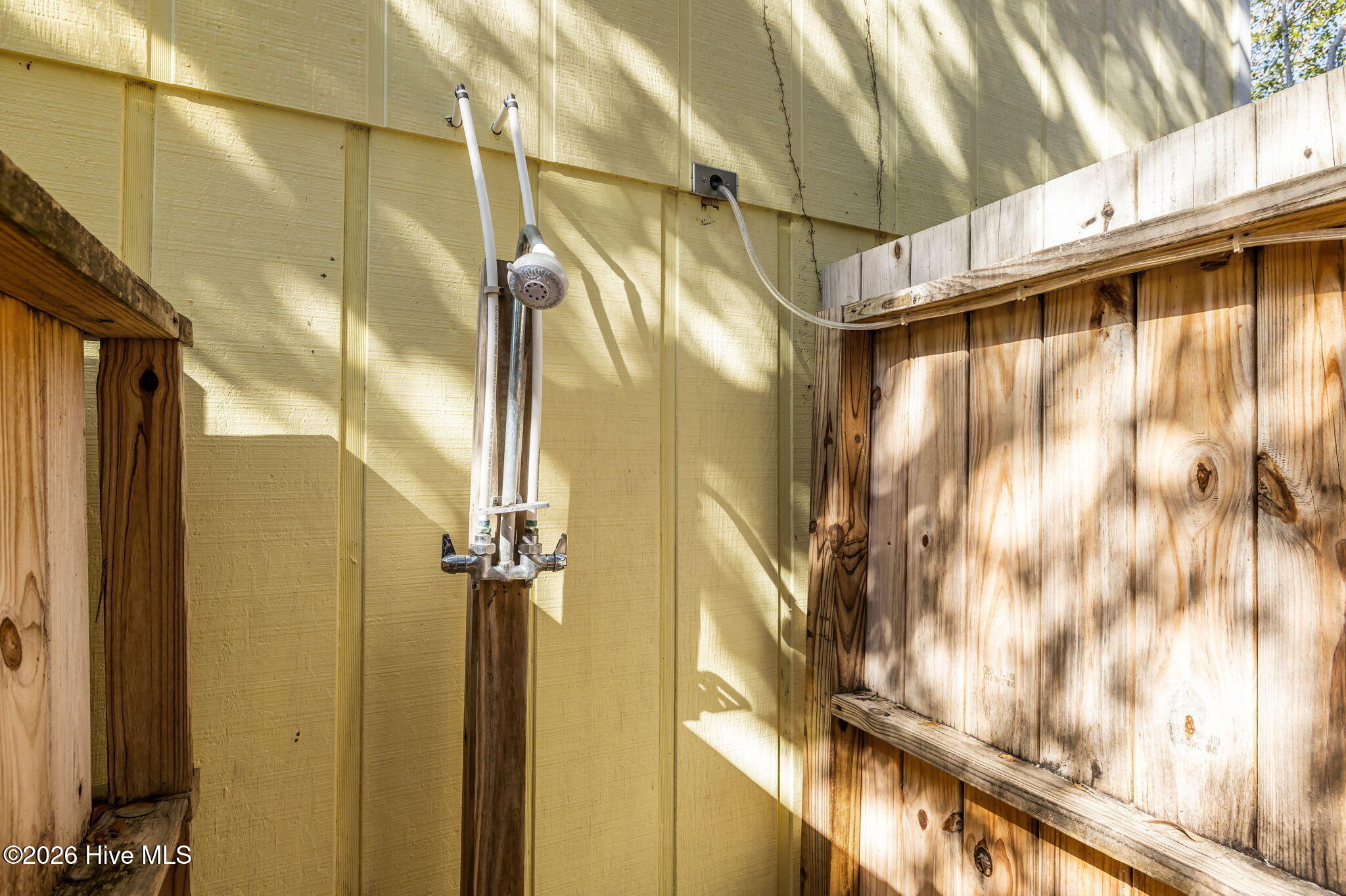 100556660 | Photo 35