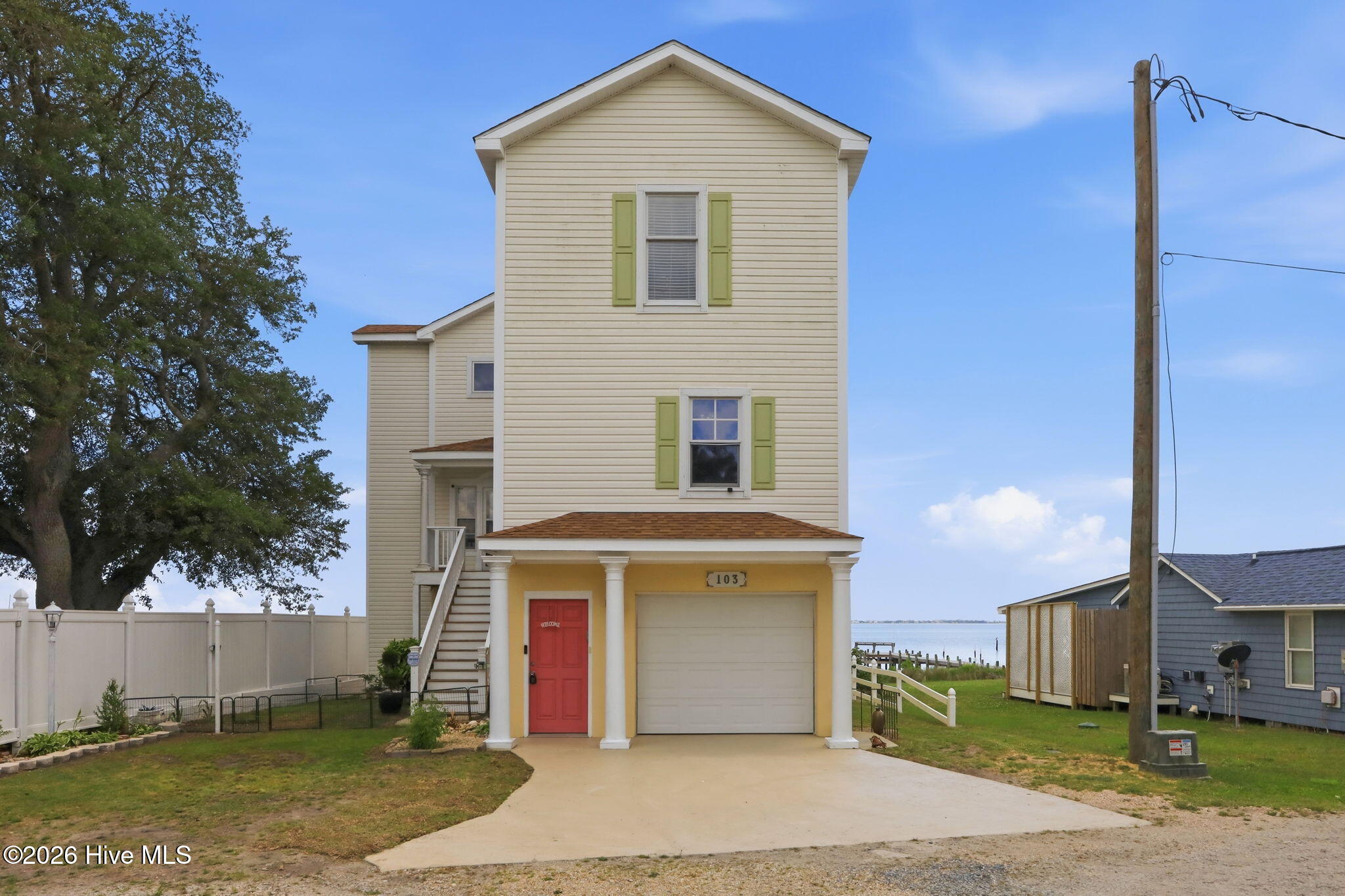103 Waterfront Avenue,Newport