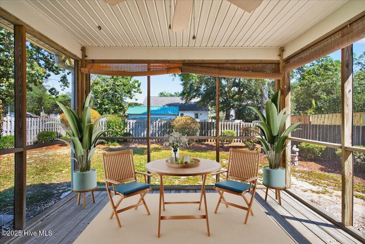 100531287 | Photo 46