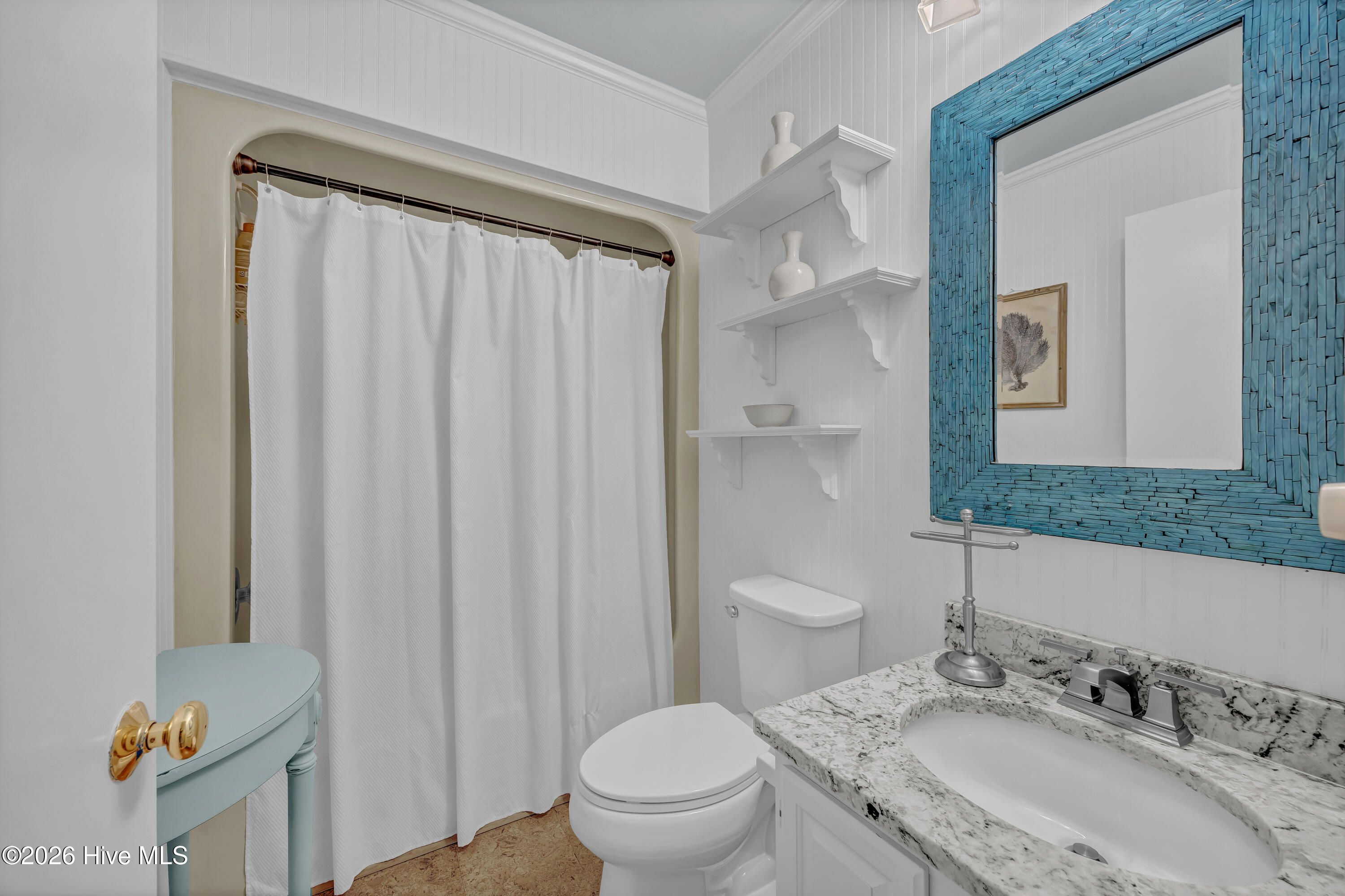 100567252 | Photo 24