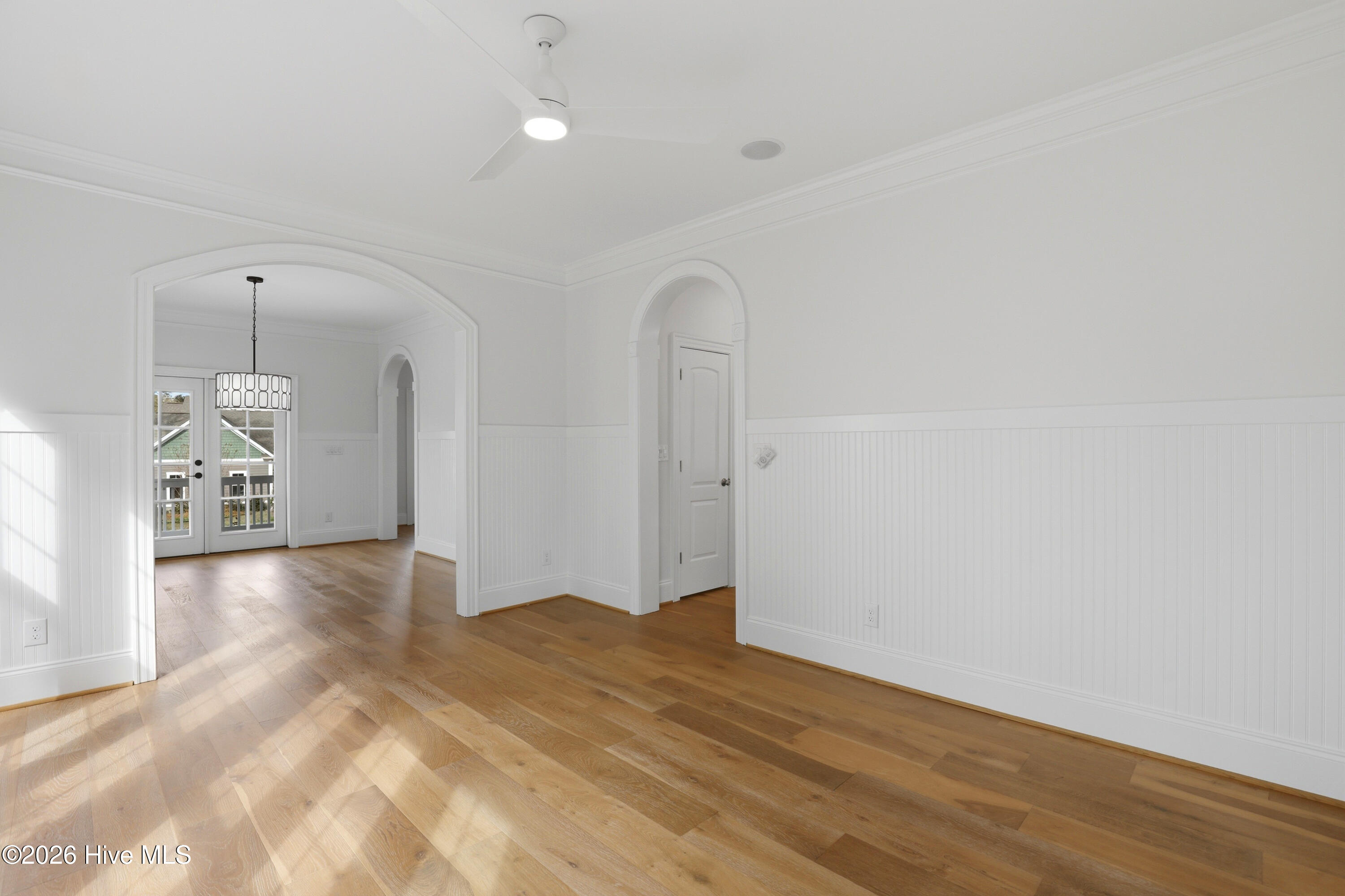 100562697 | Photo 47