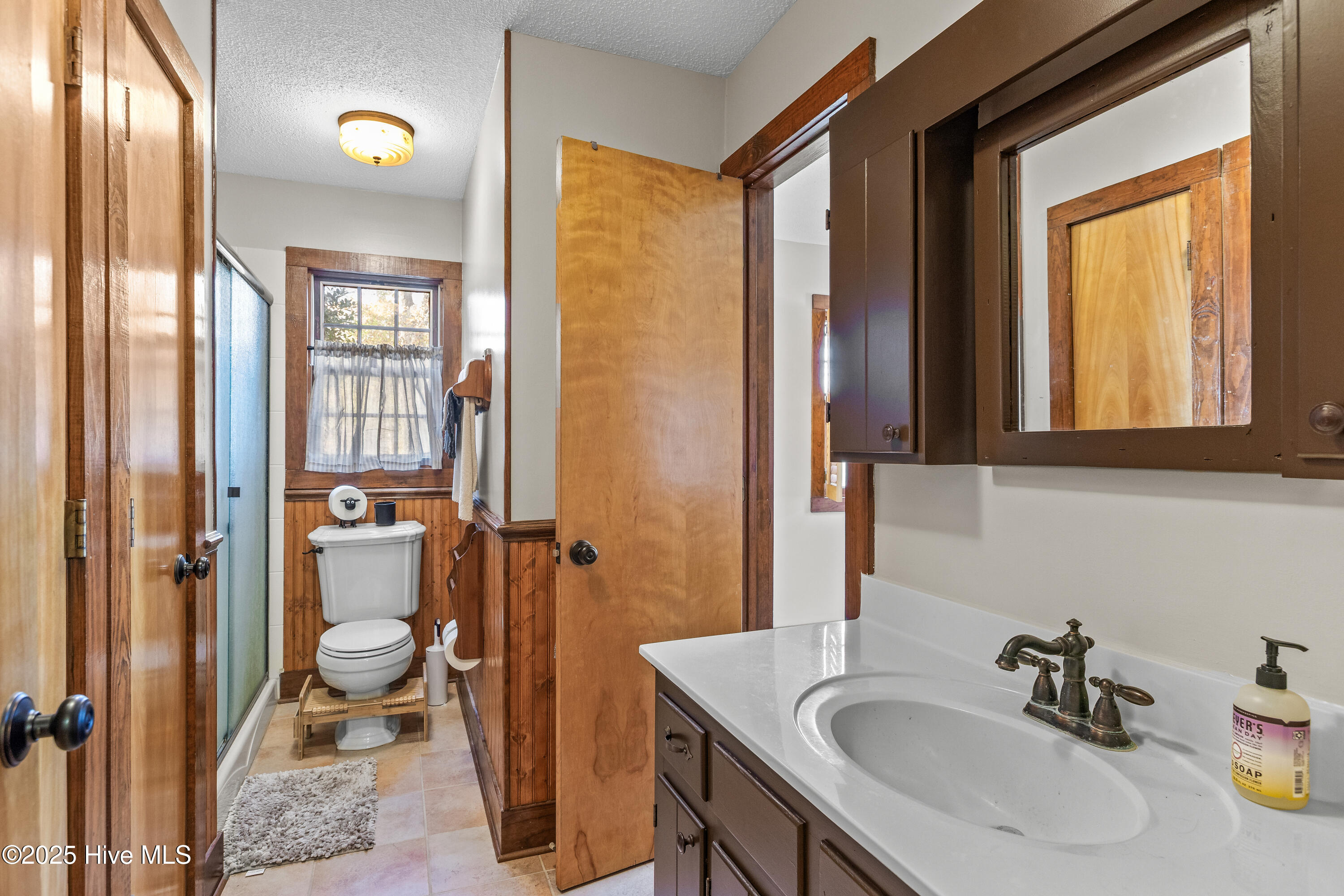 100544846 | Photo 26