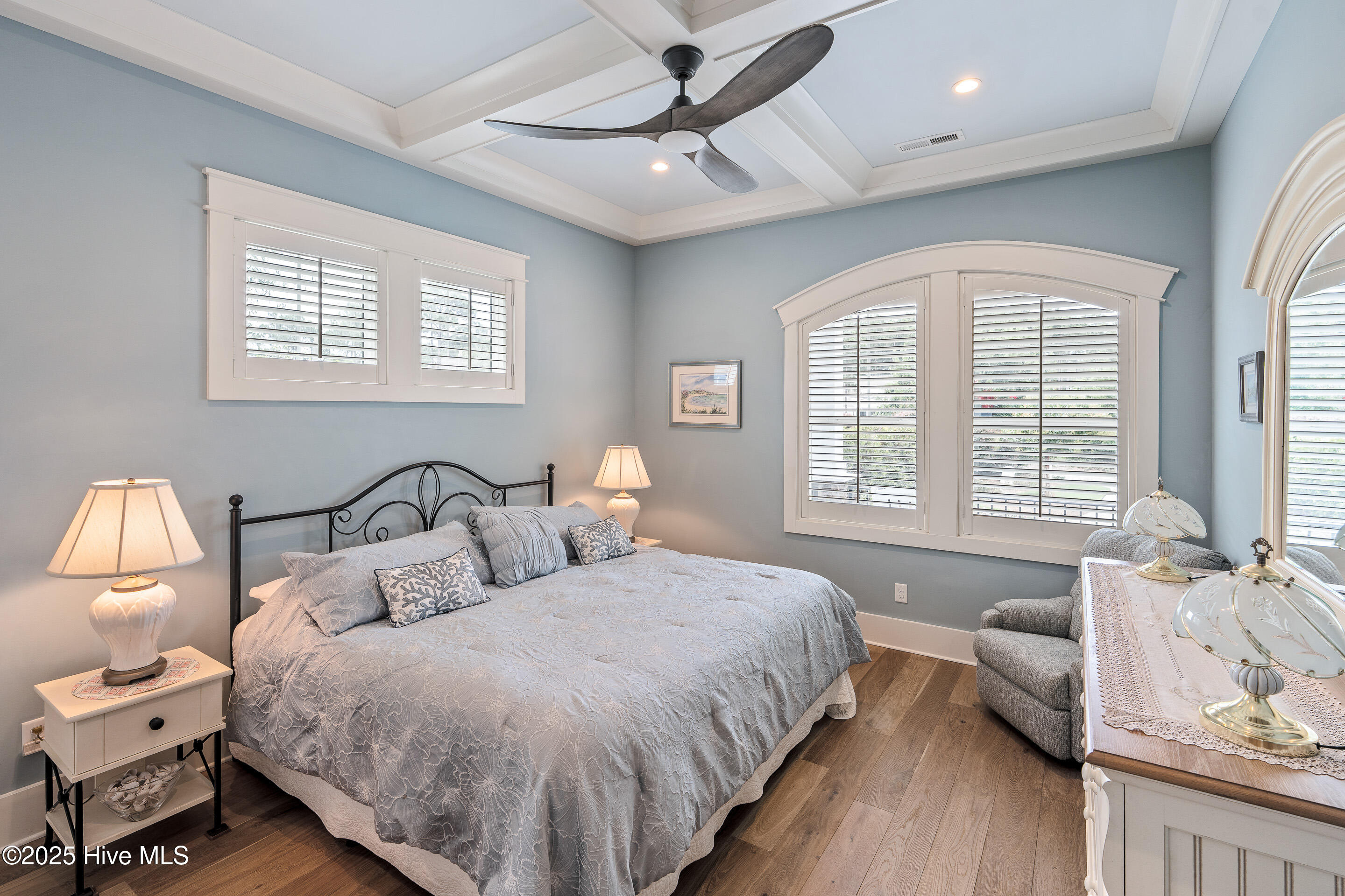 100522679 | Photo 31