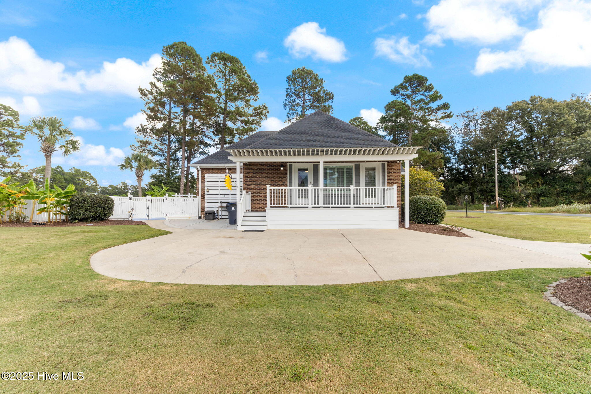 100533905 | Photo 46