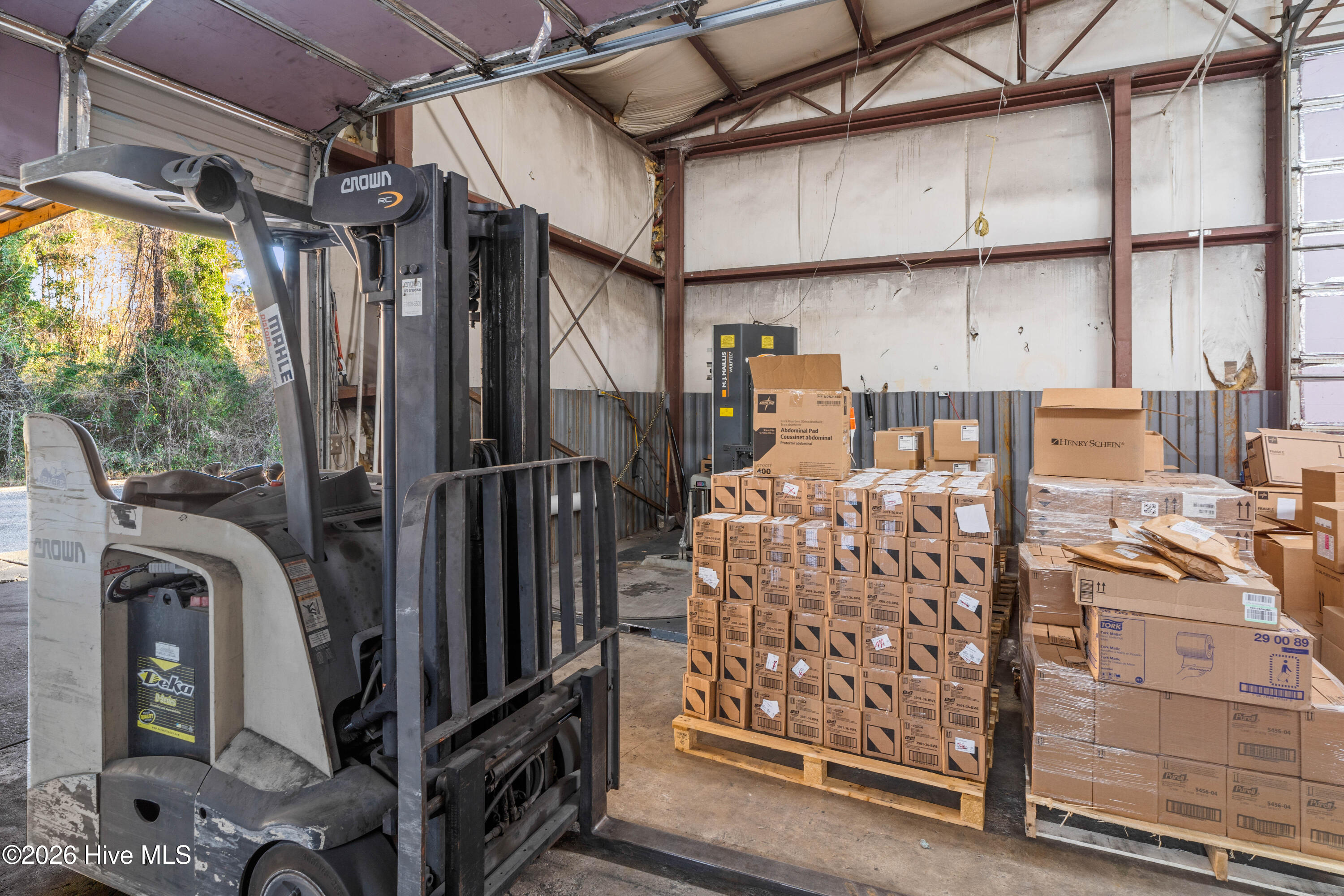 100549965 | Photo 16