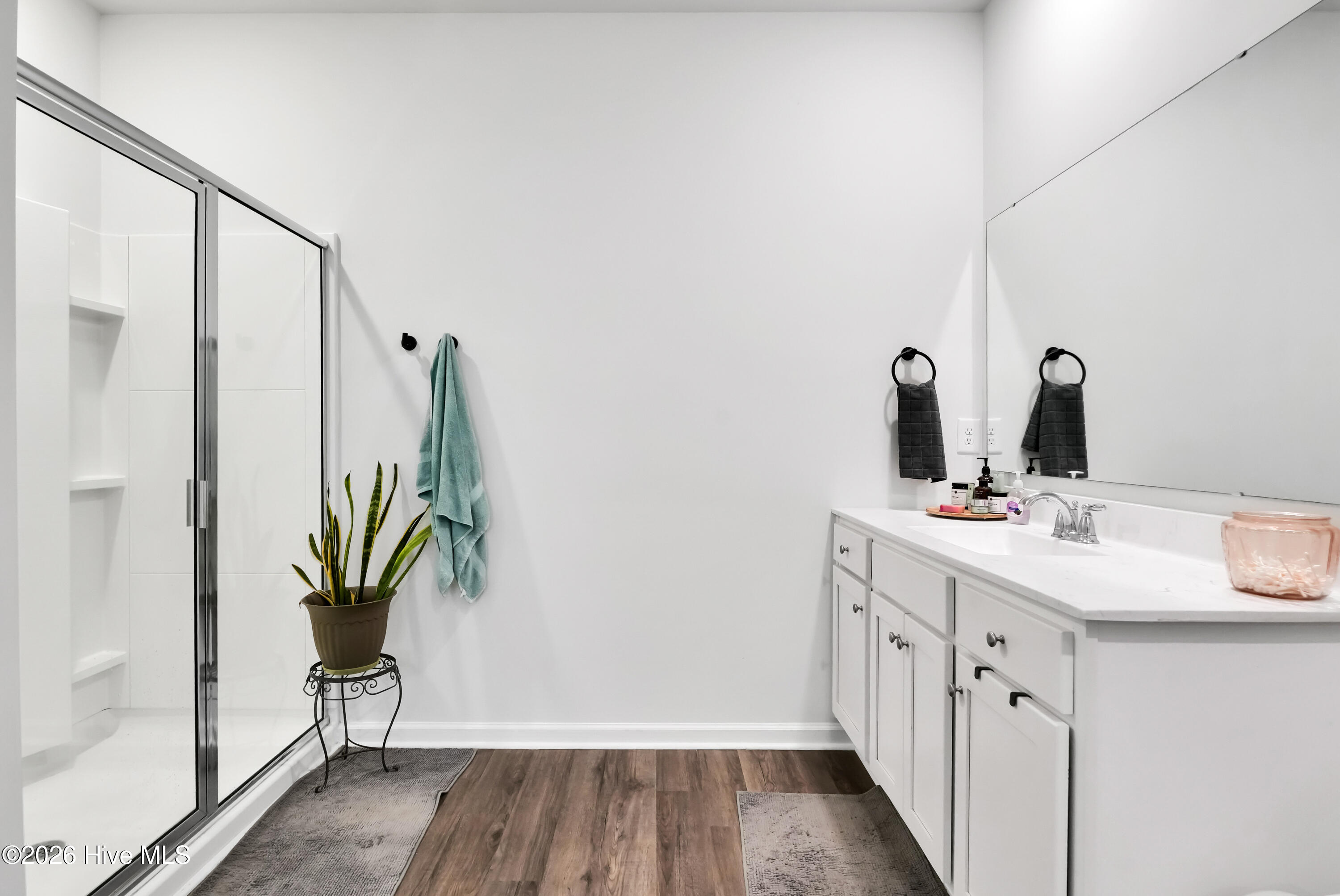 100563404 | Photo 22