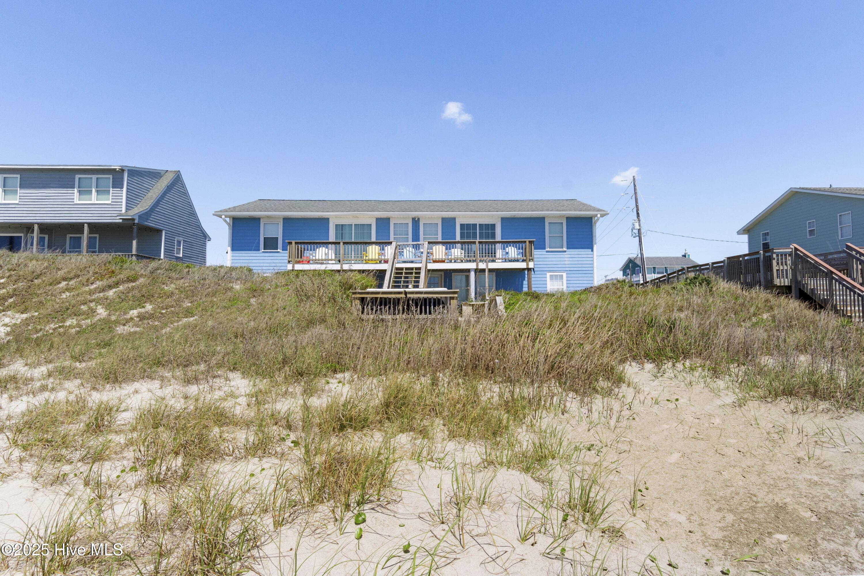 100523829 | Photo 38