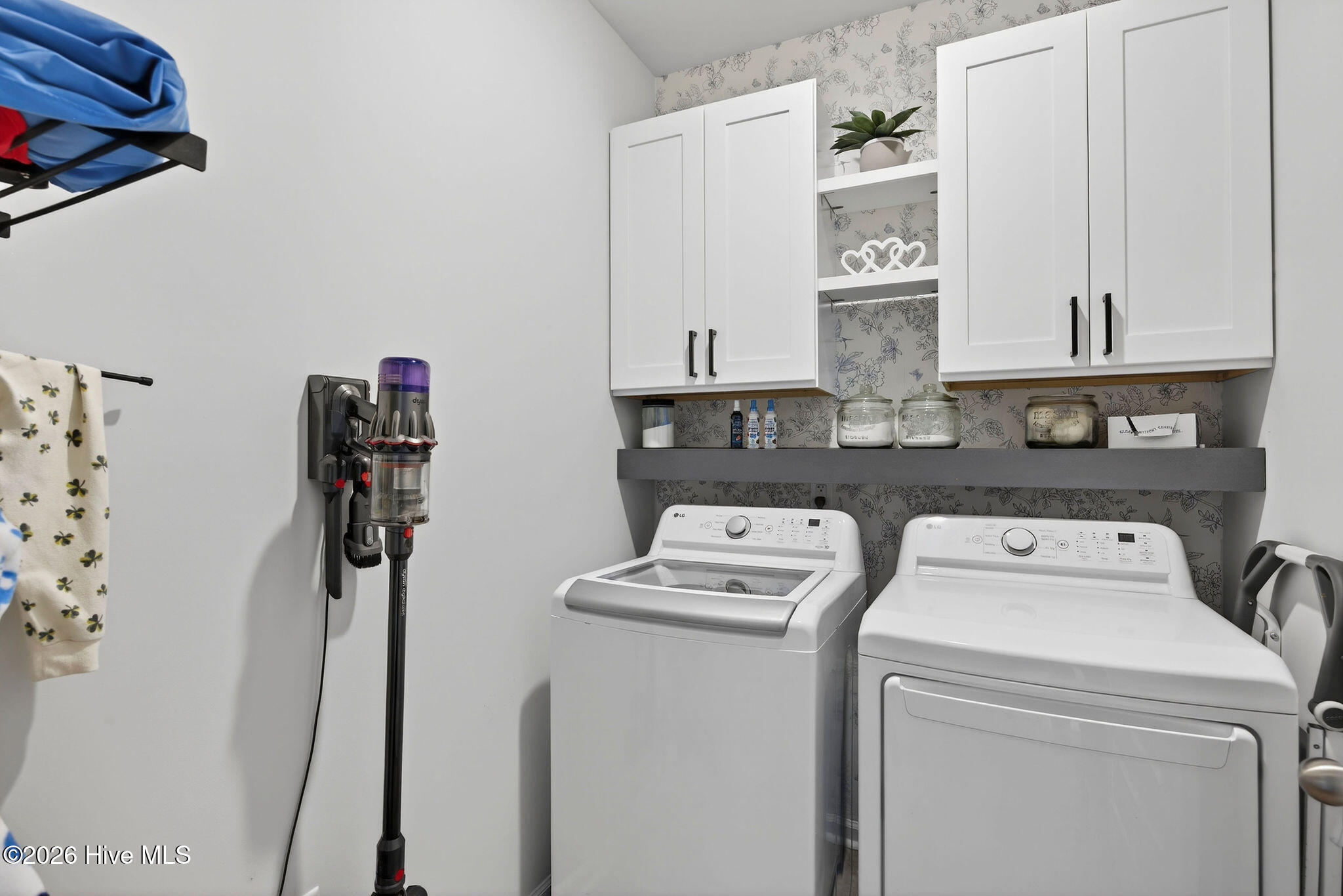 100550096 | Photo 45