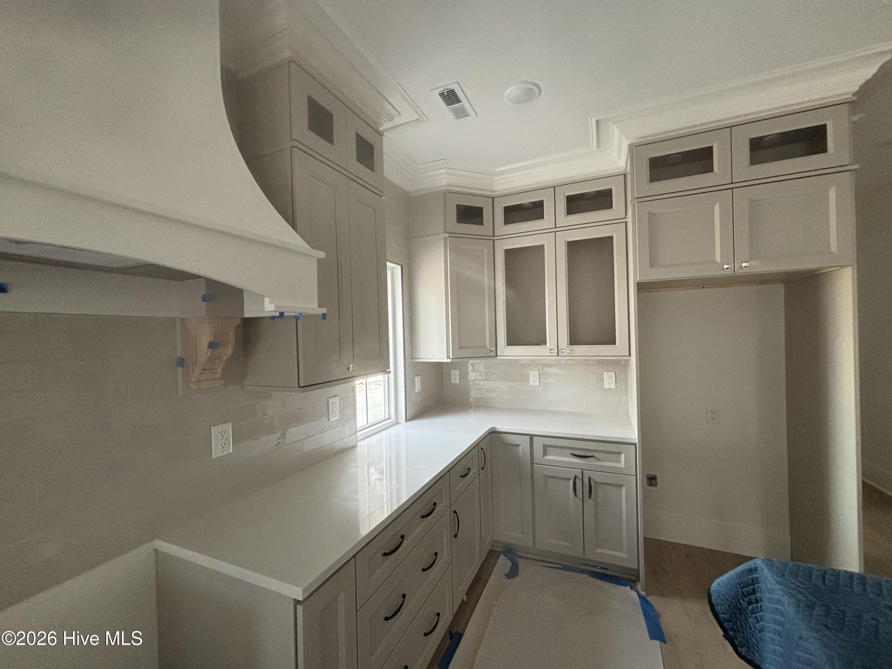 100516675 | Photo 82