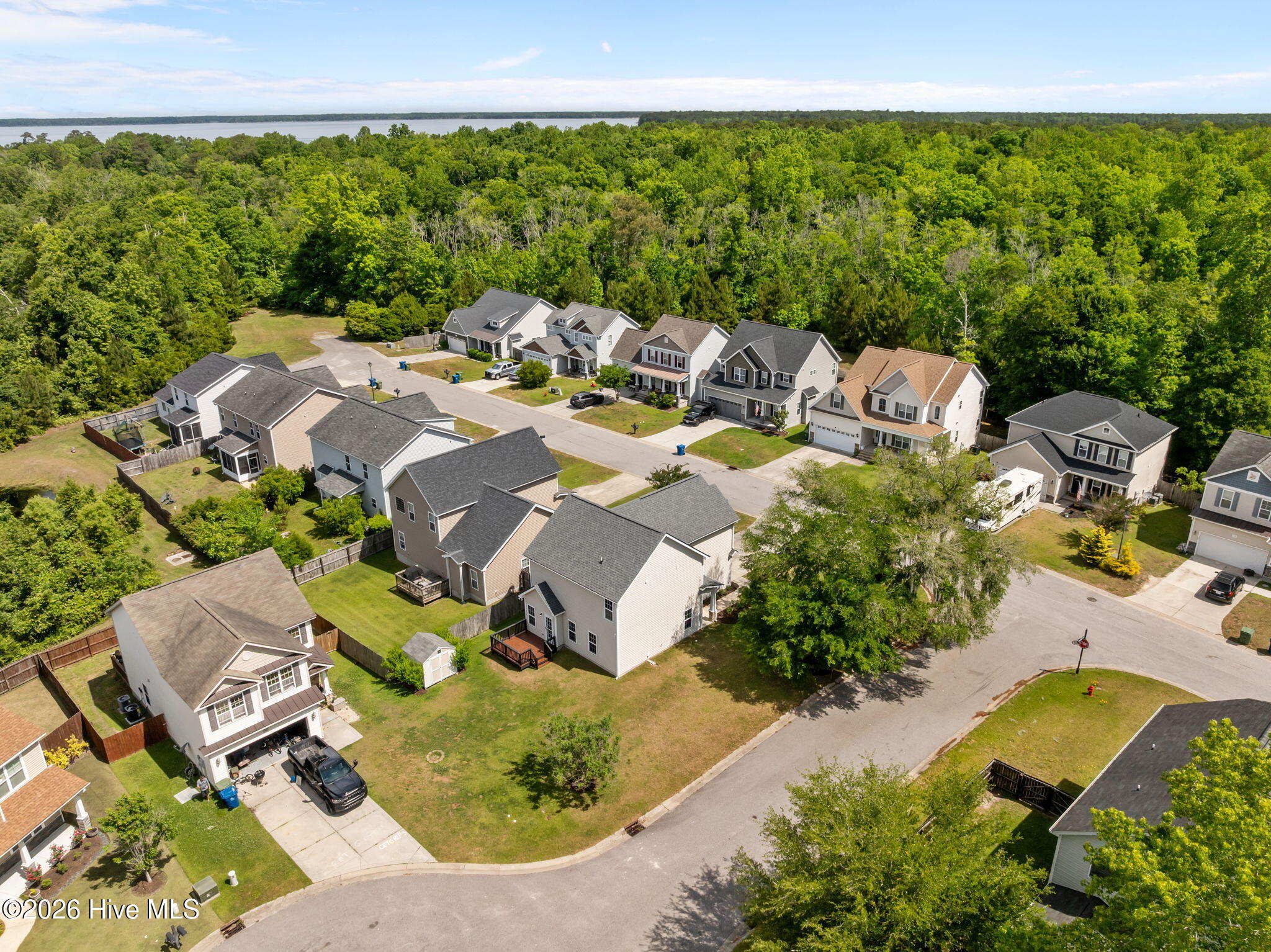 100570344 | Photo 45