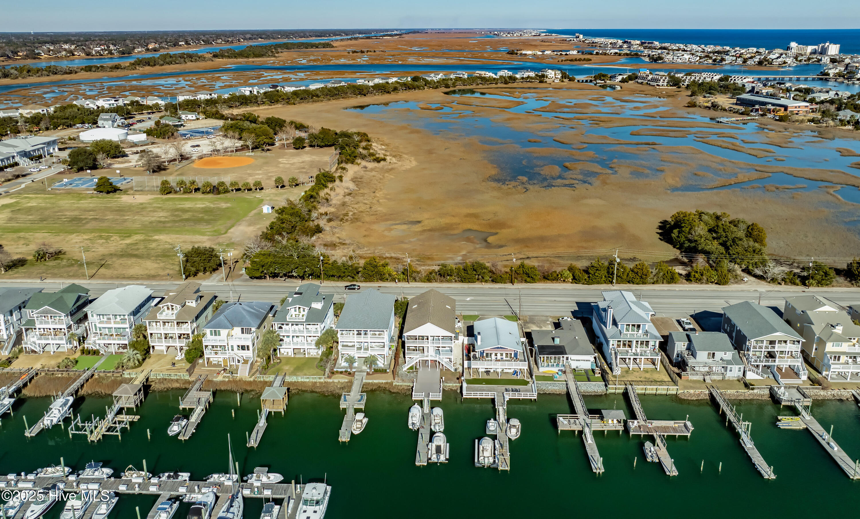 100469434 | Photo 80