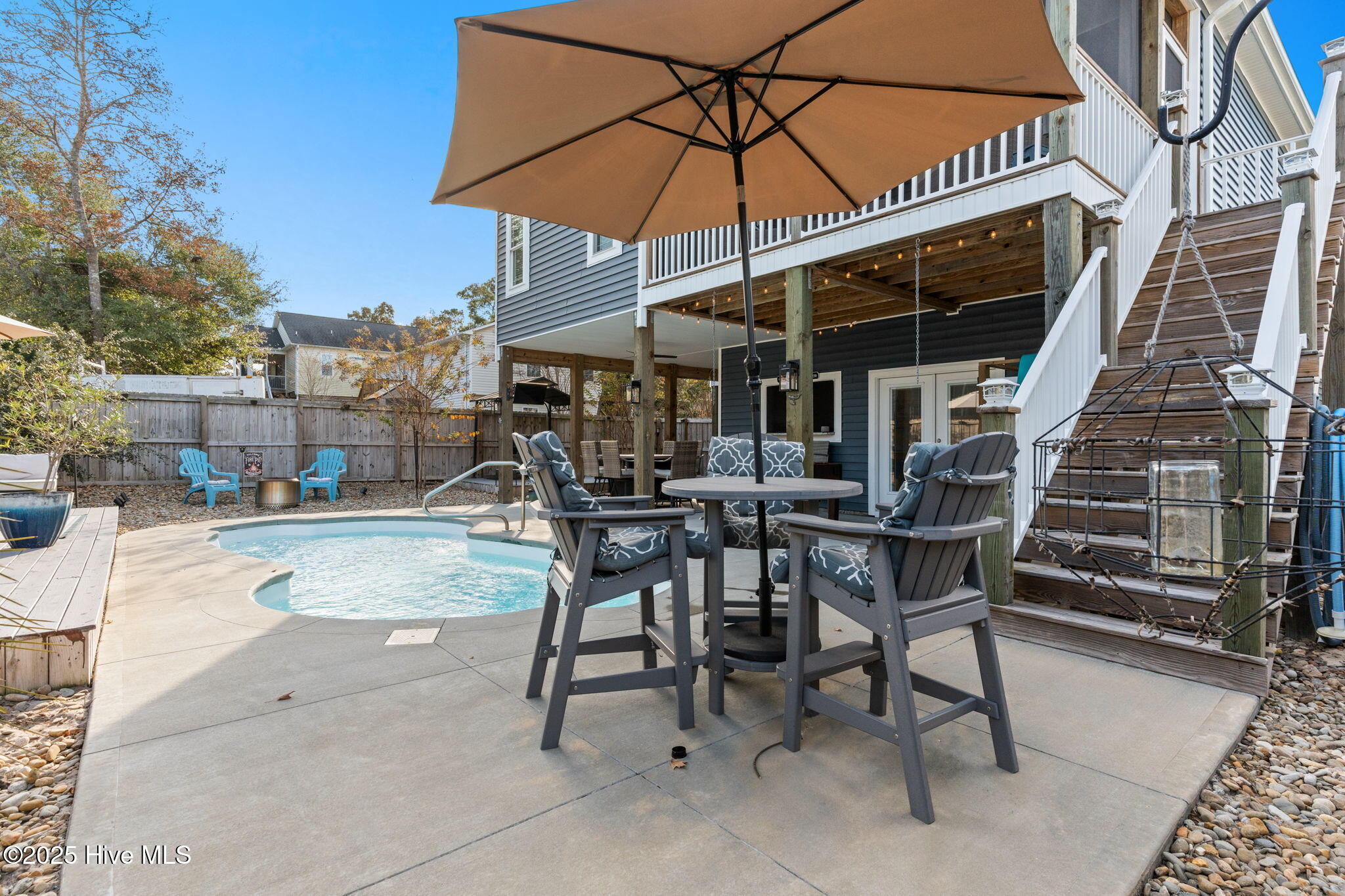 100542676 | Photo 60