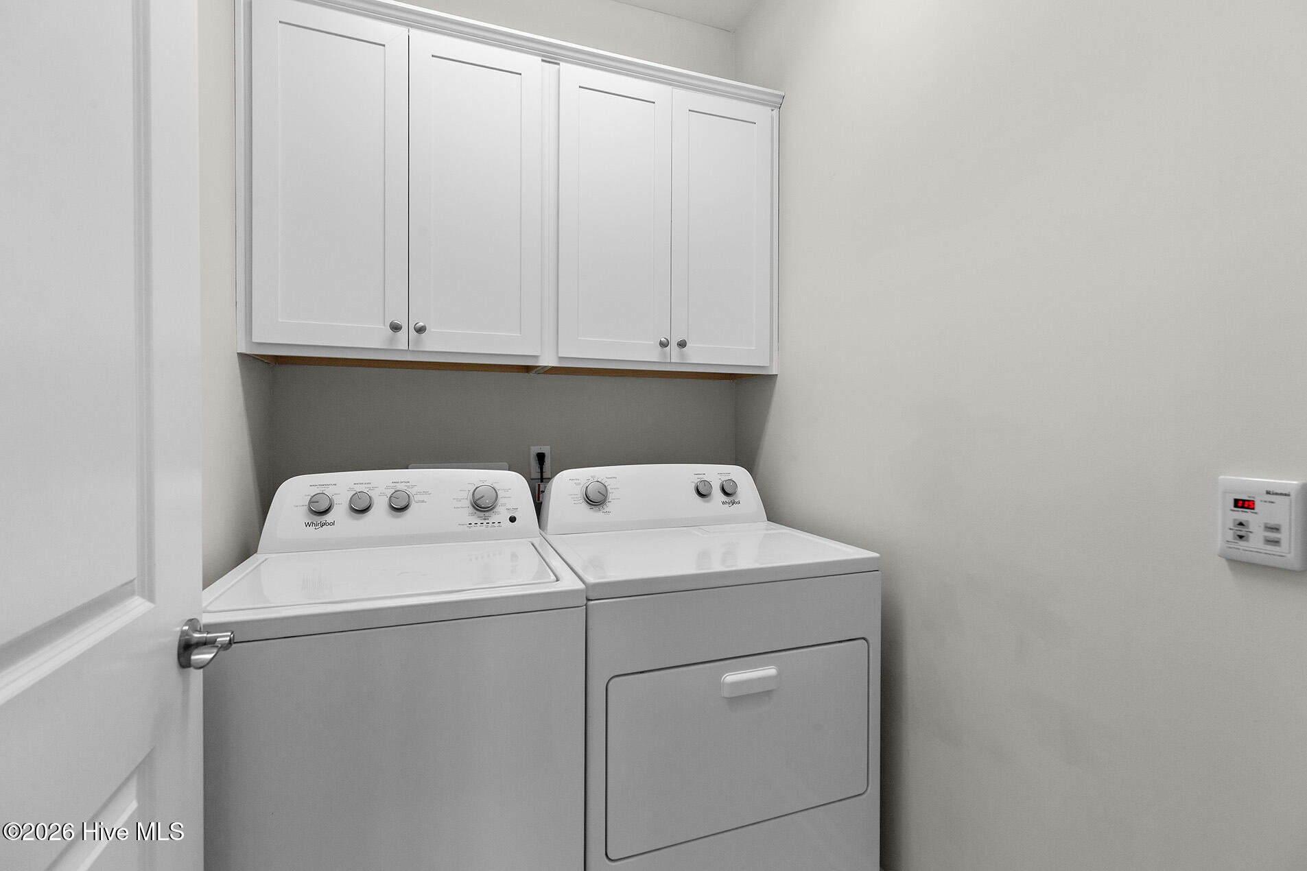 100554927 | Photo 20