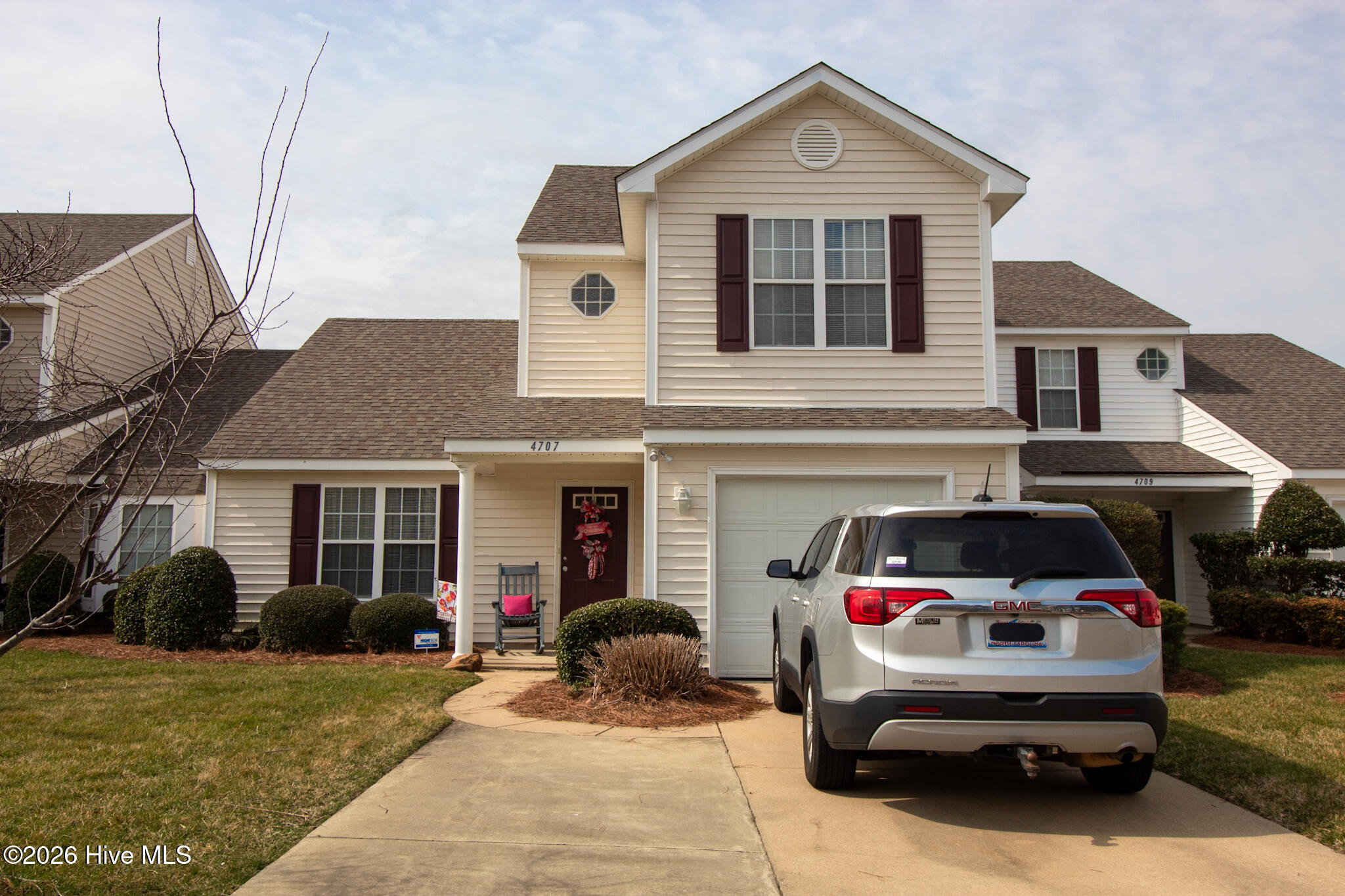FEATURED LISTINGS