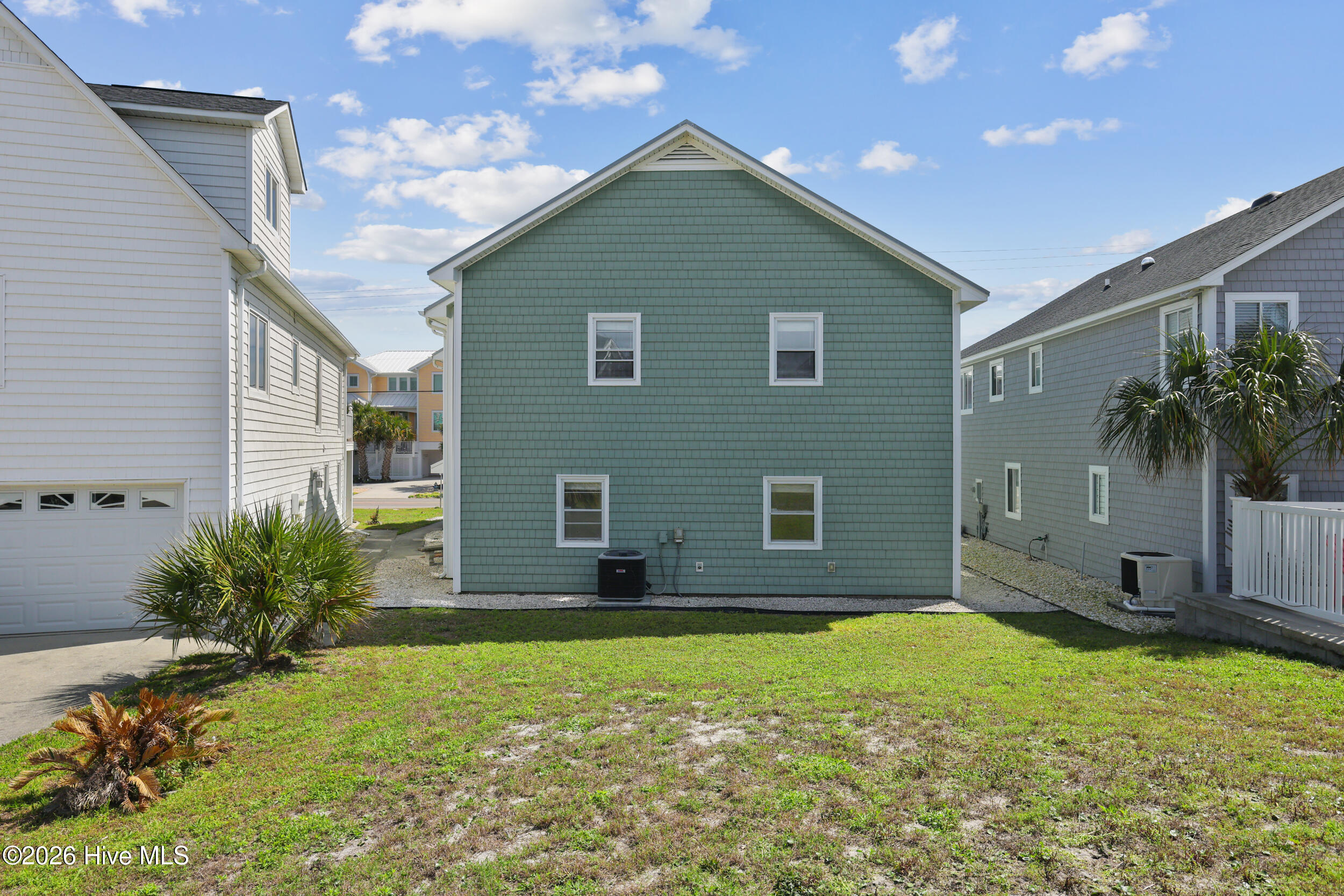 100561472 | Photo 45