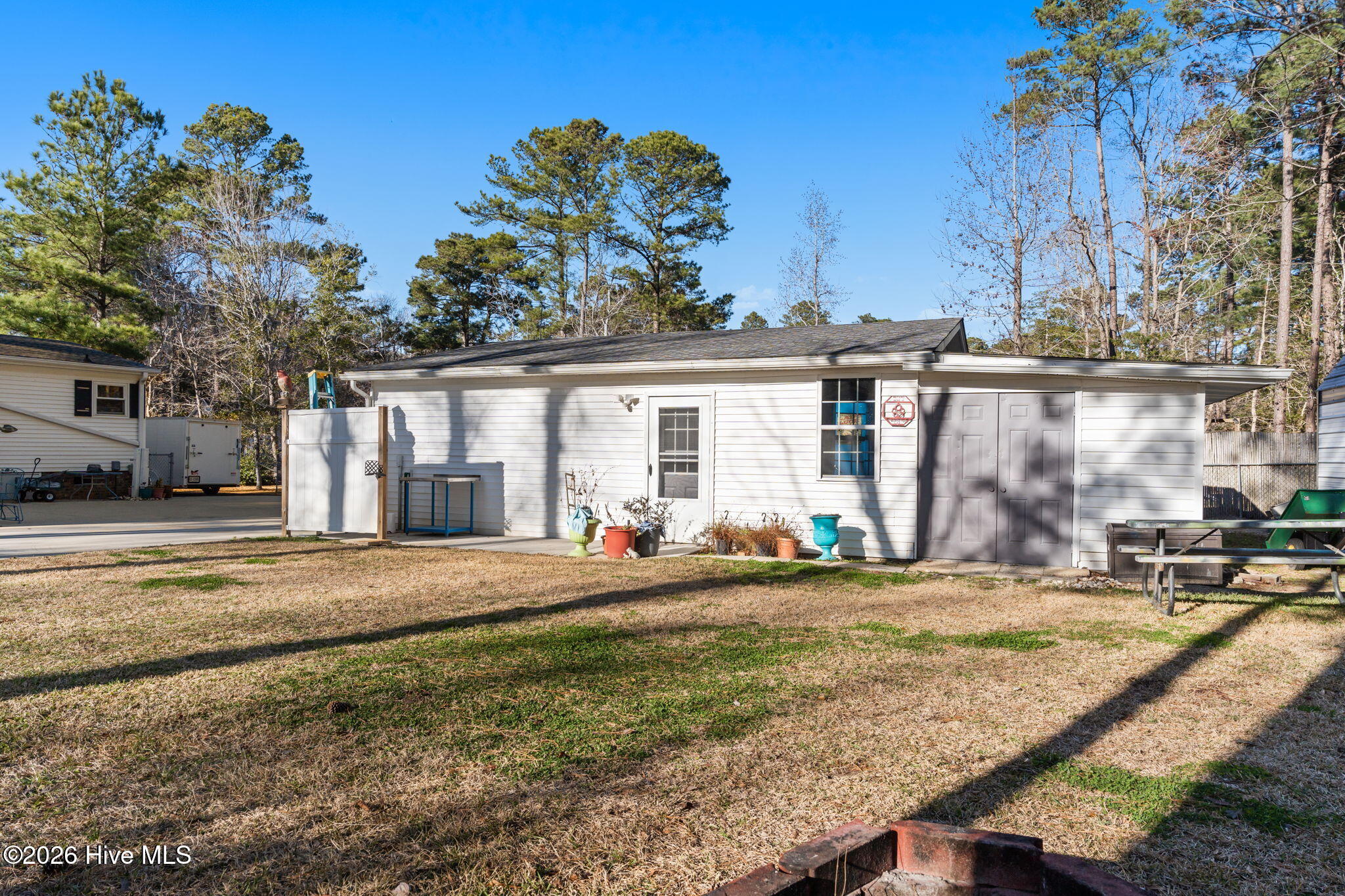 100549900 | Photo 40