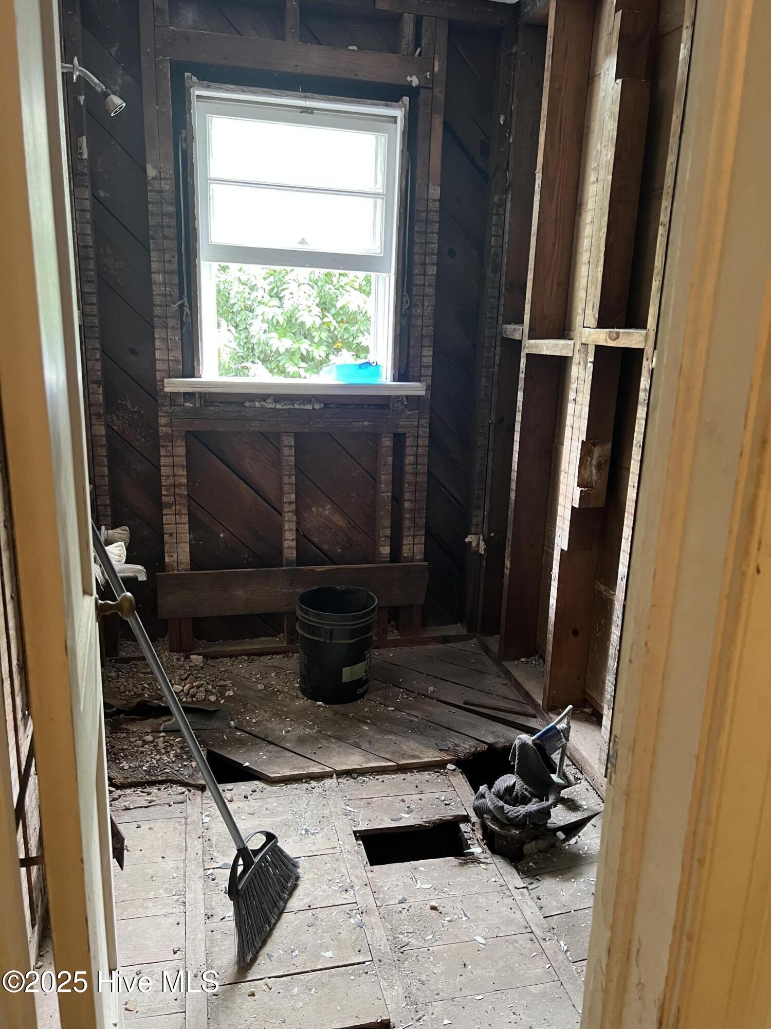 Homes for sale in Kinston, NC | 1602 N Herritage St, Kinston, NC 28501 | MLS# 100533950