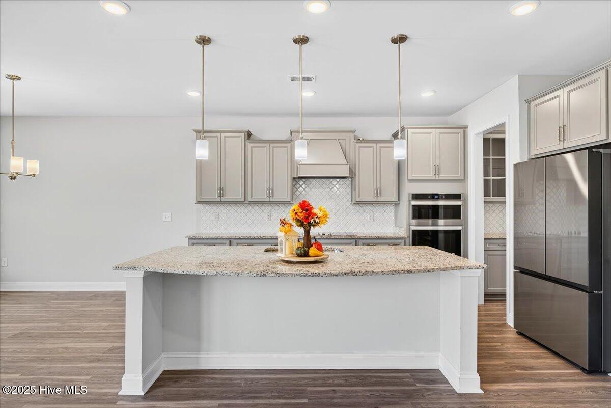 100532421 | Photo 11