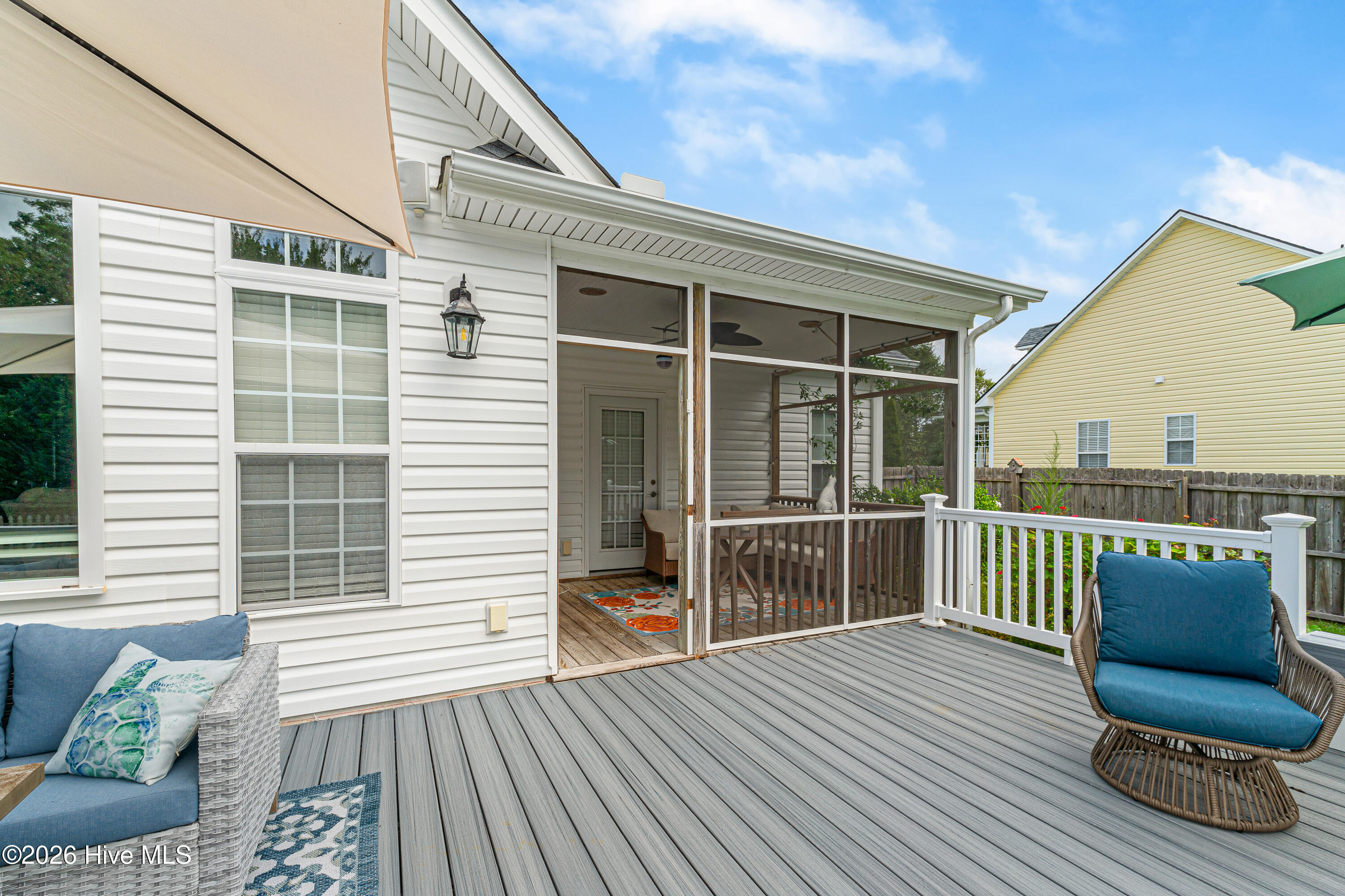 412 Waverly Court,Newport