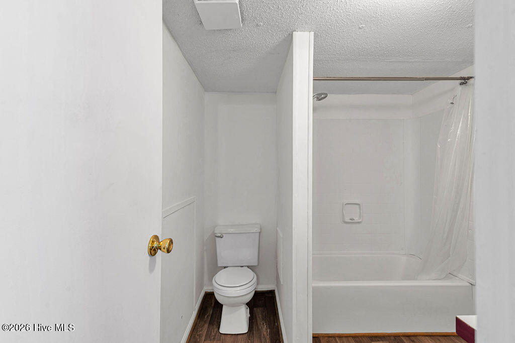 100558484 | Photo 16