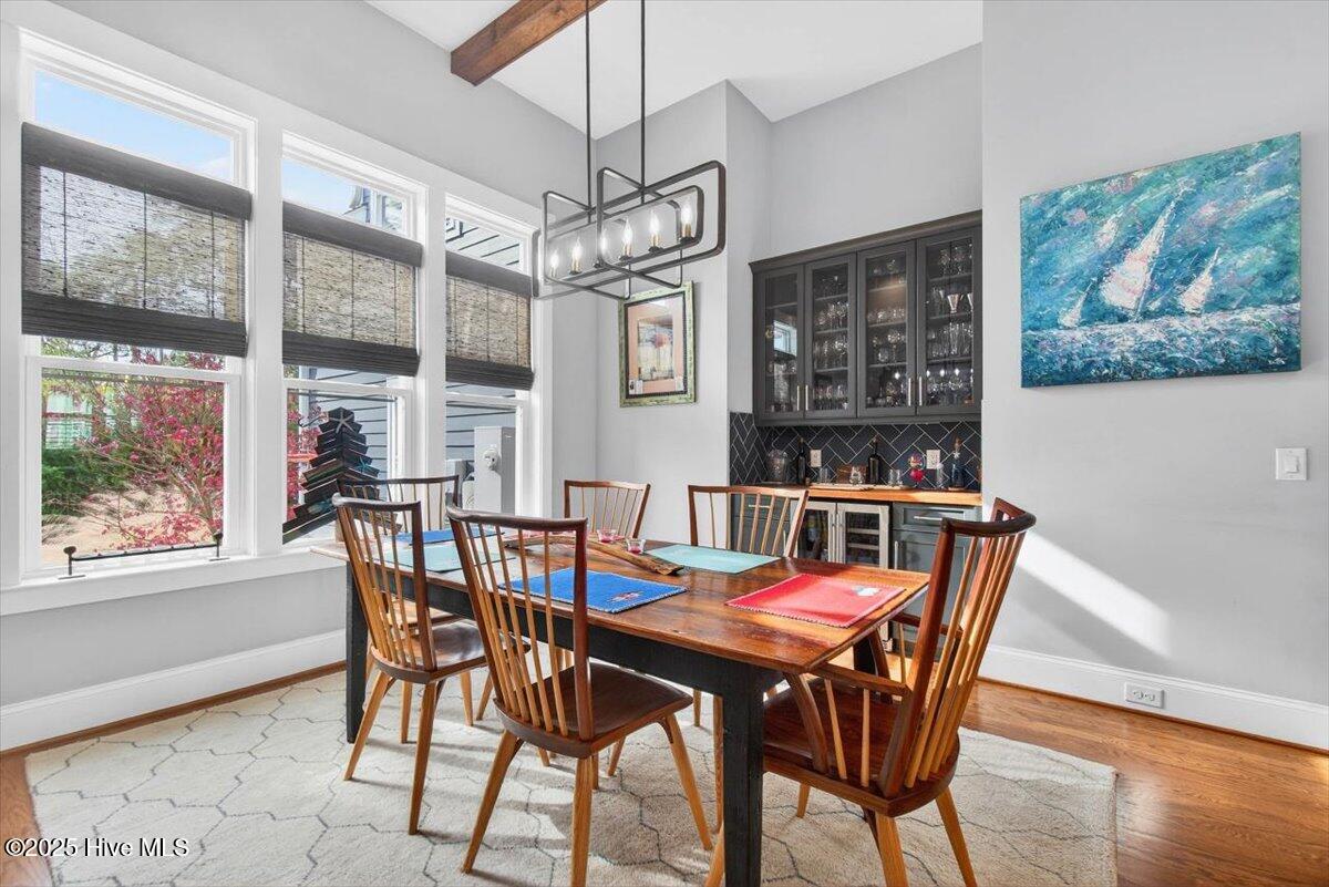 100546549 | Photo 11