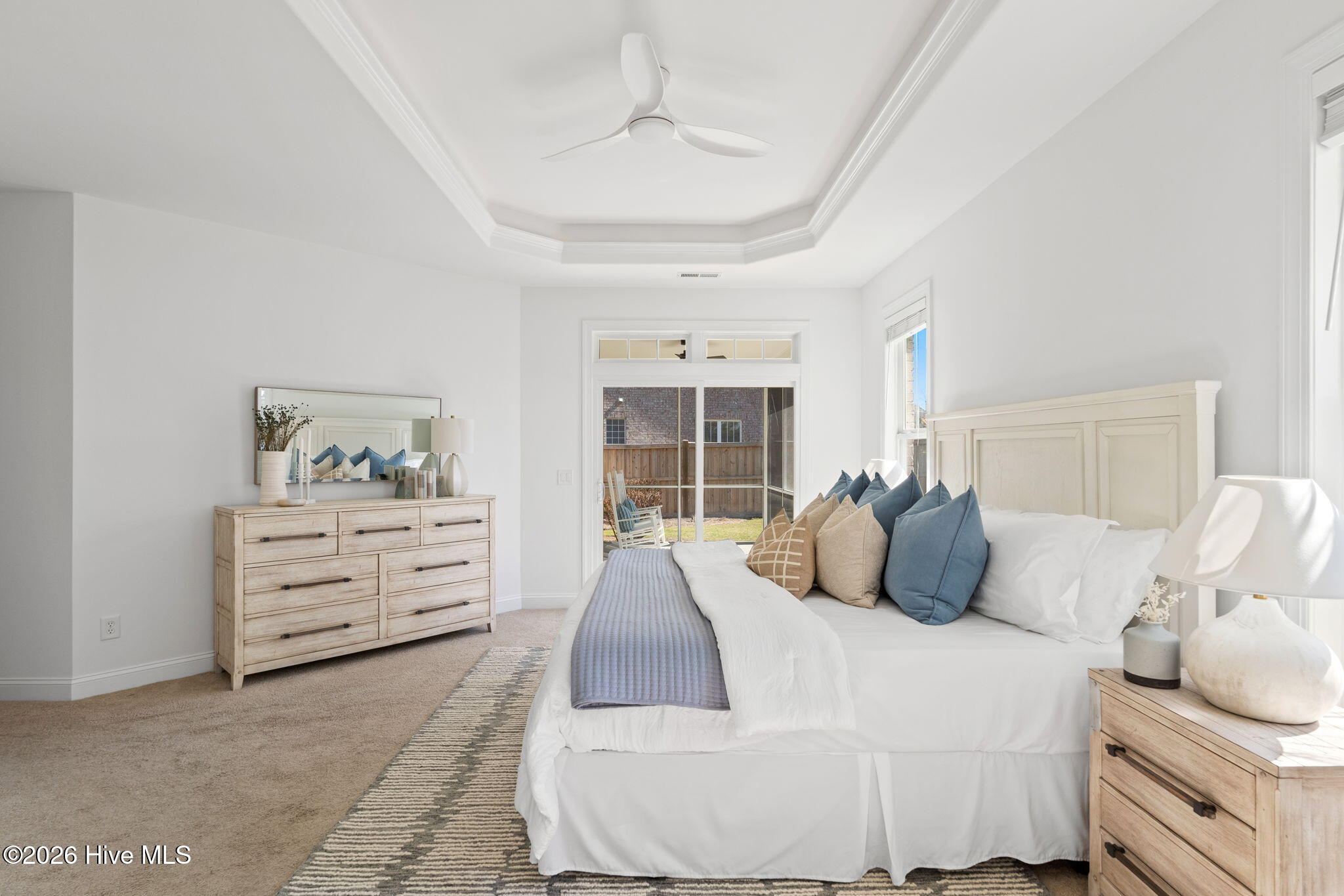 100562365 | Photo 12