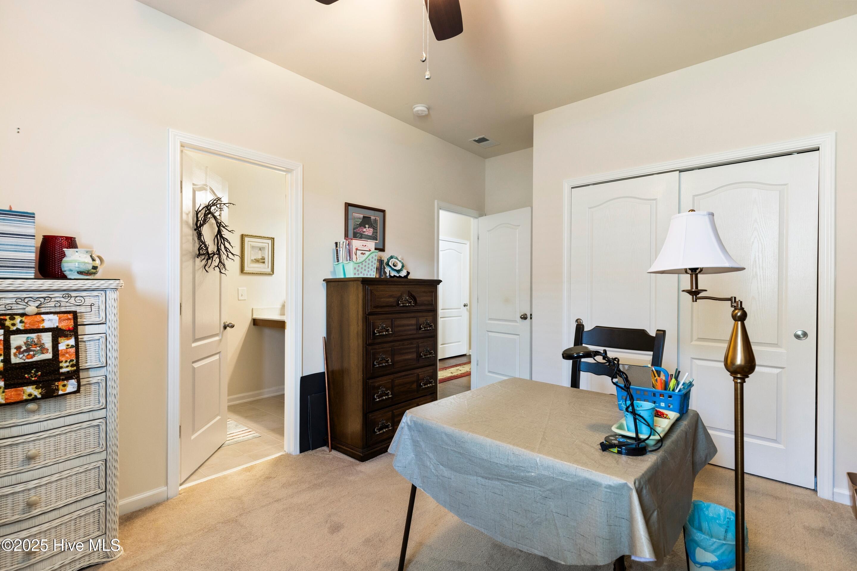 100529206 | Photo 32