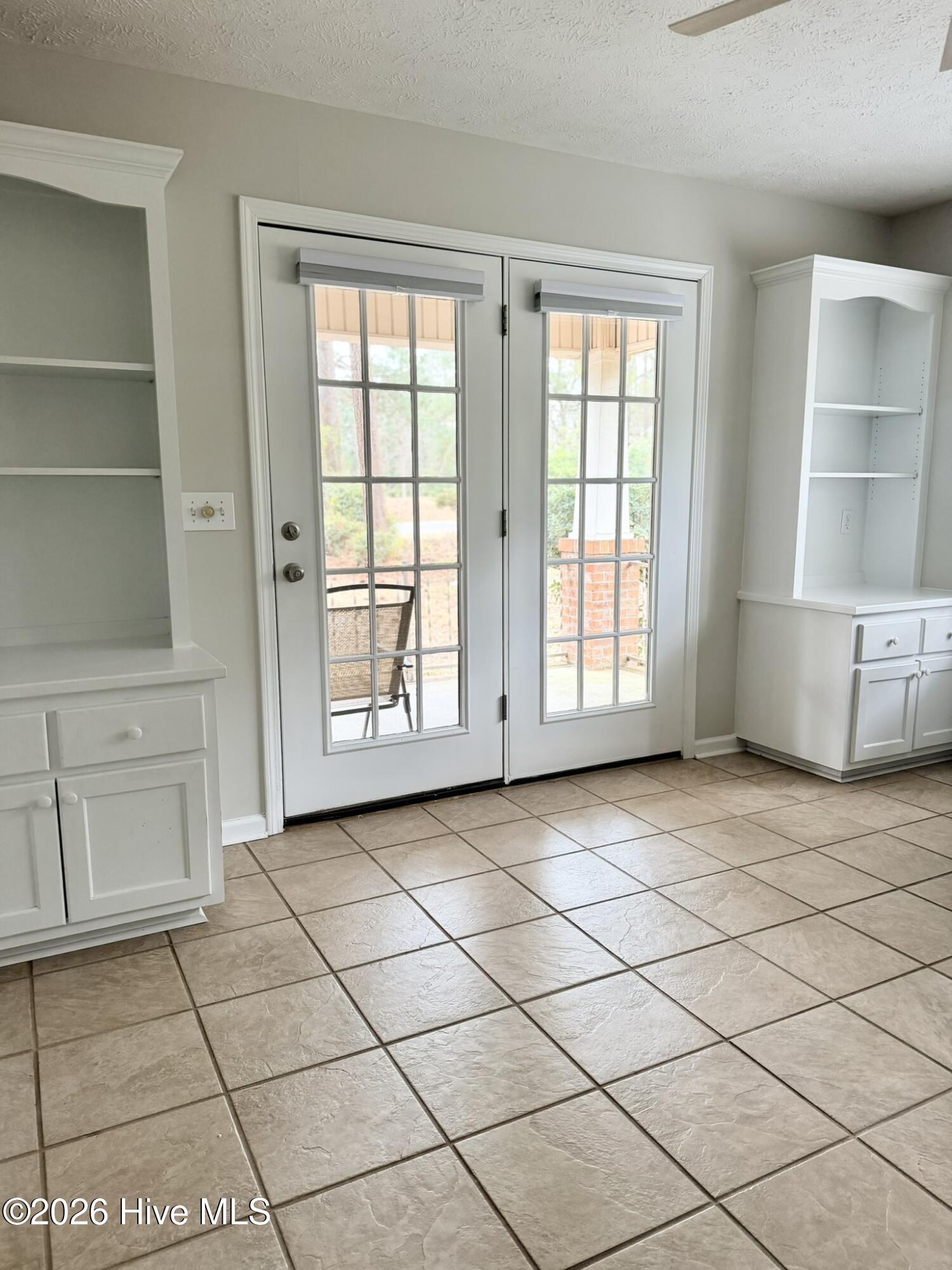 100552309 | Photo 15