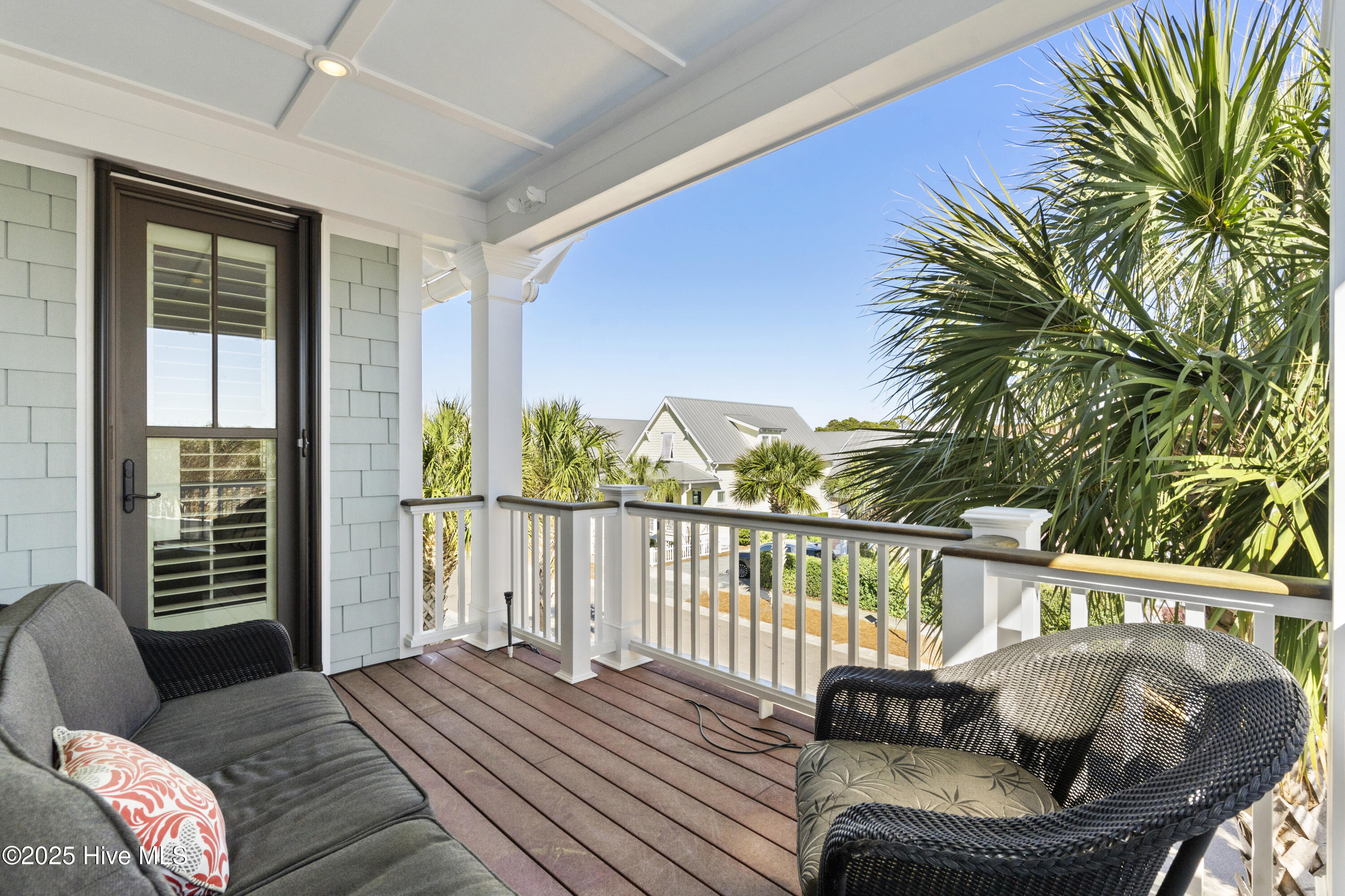 100498817 | Photo 67