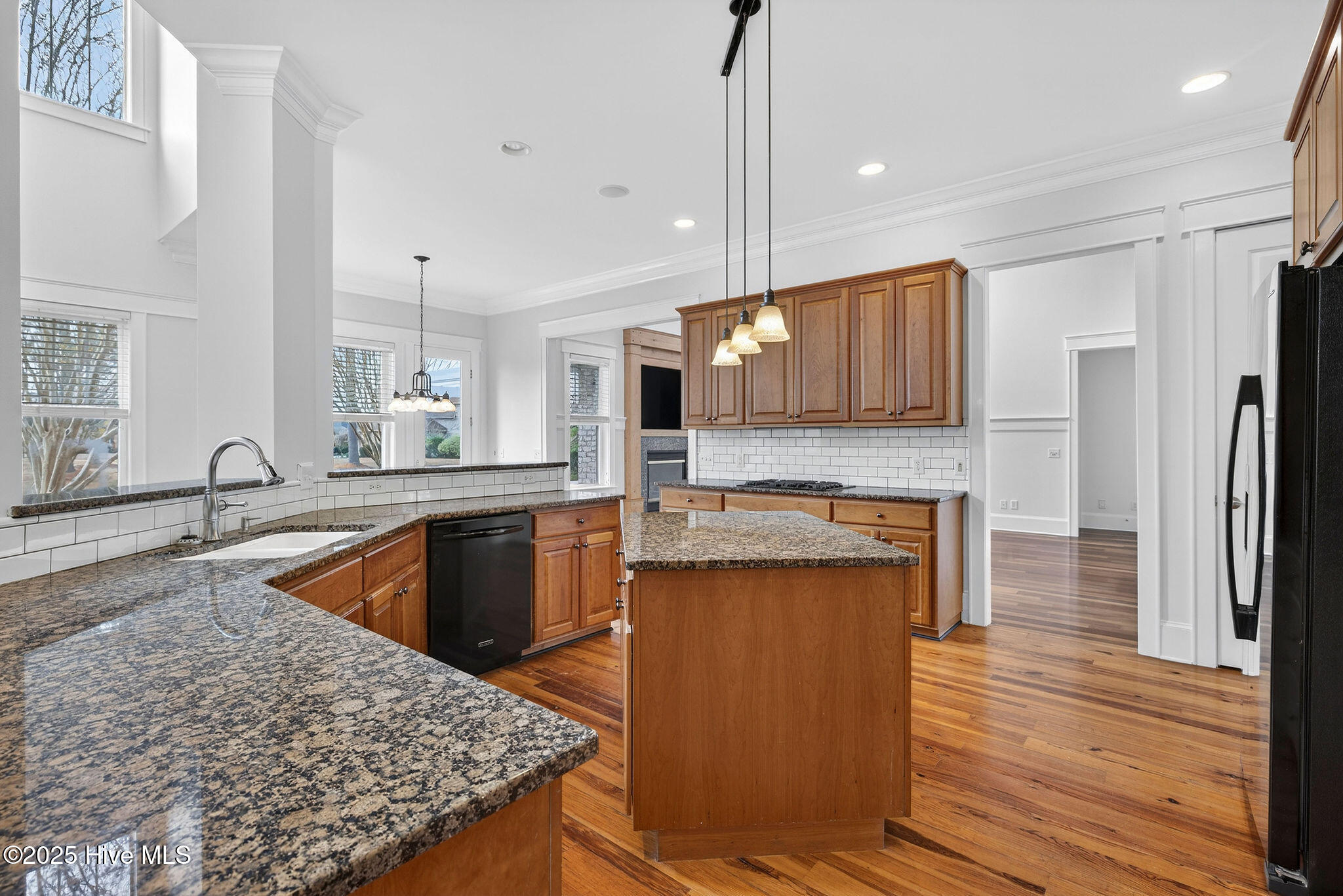 100545451 | Photo 14