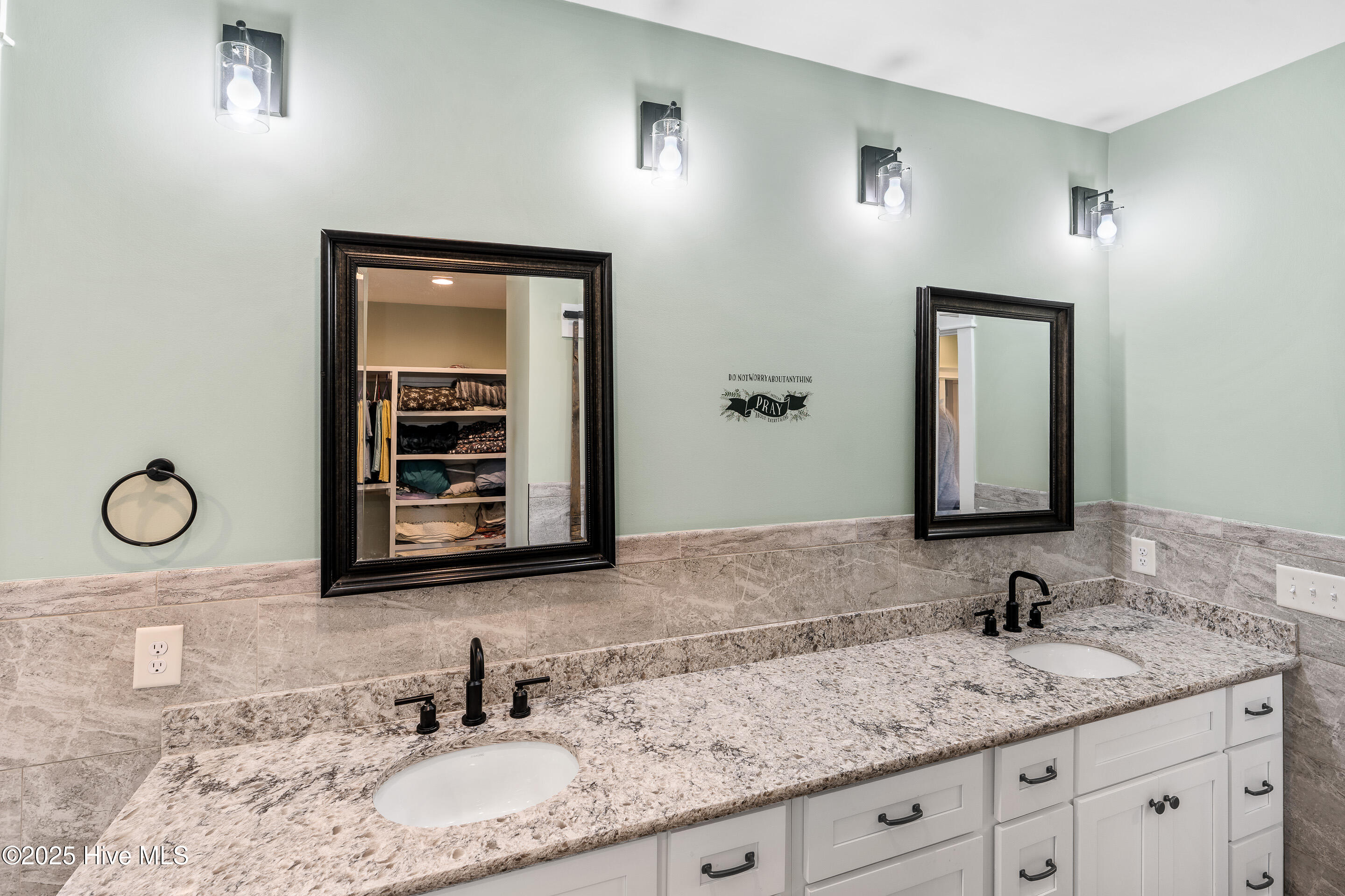 100531551 | Photo 20