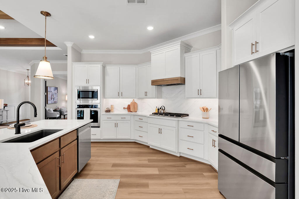 100529674 | Photo 100