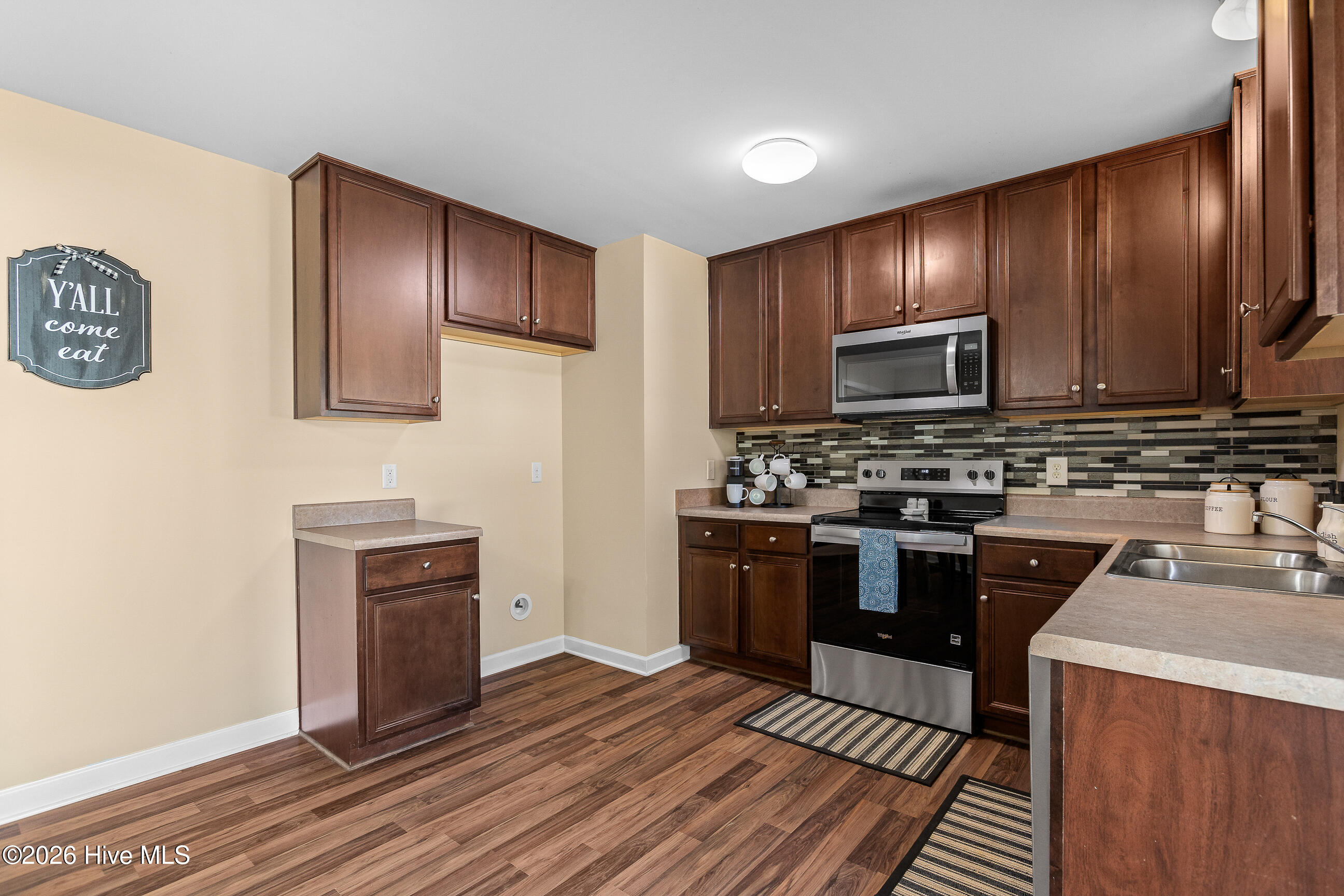 100548904 | Photo 11