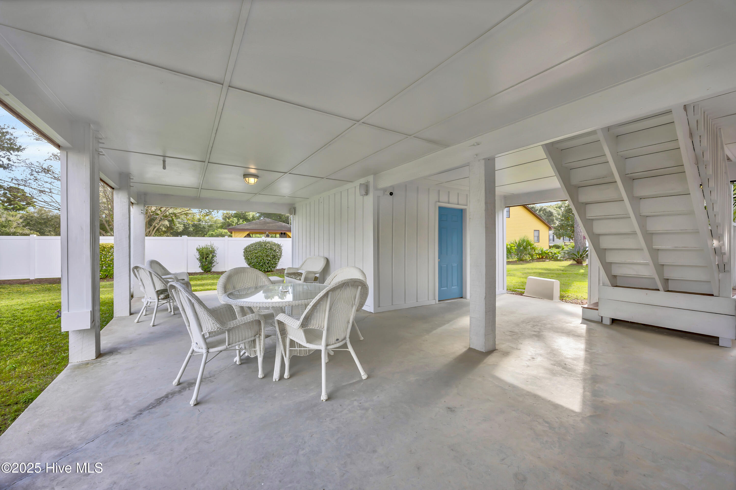 100535524 | Photo 22