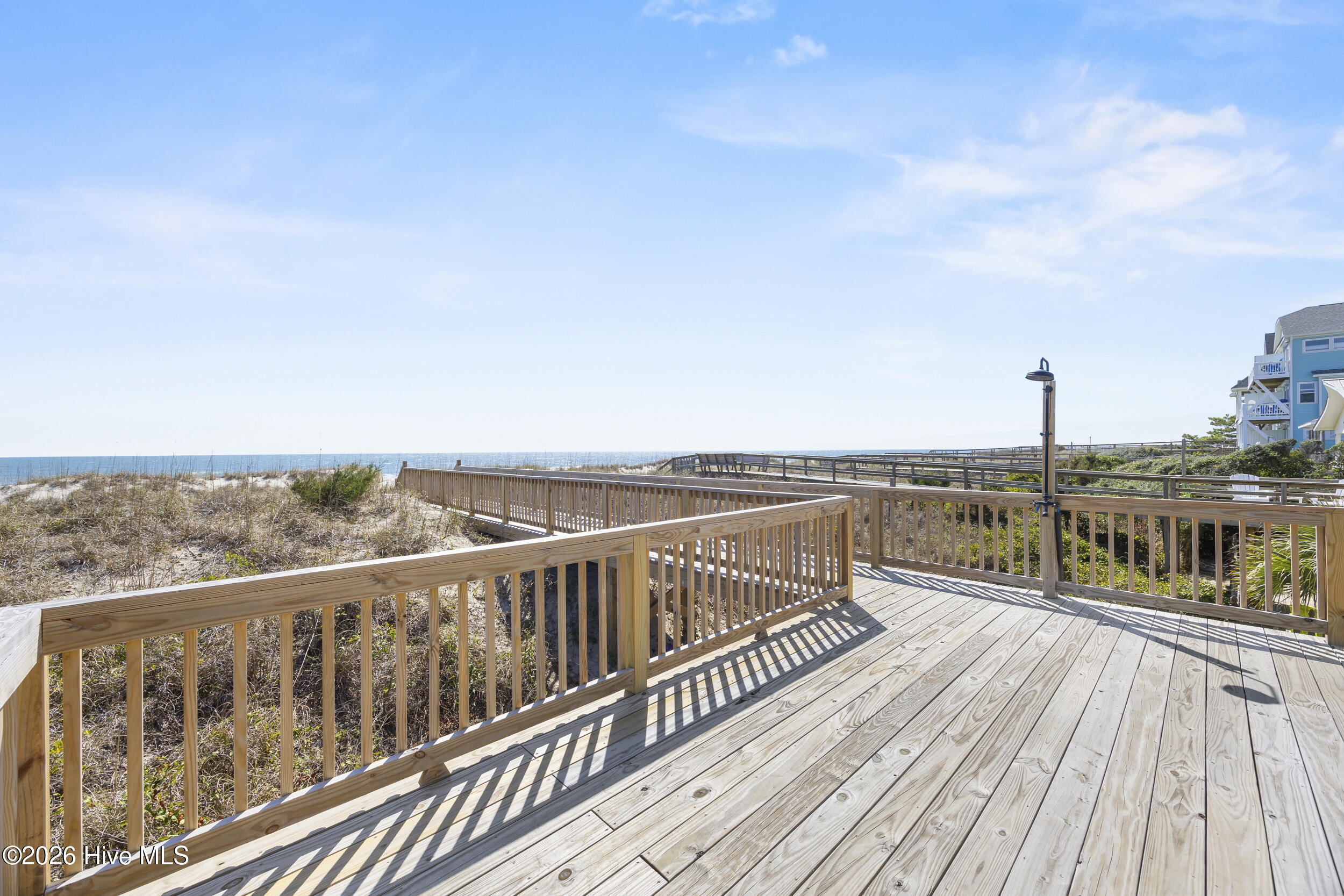 100561648 | Photo 72