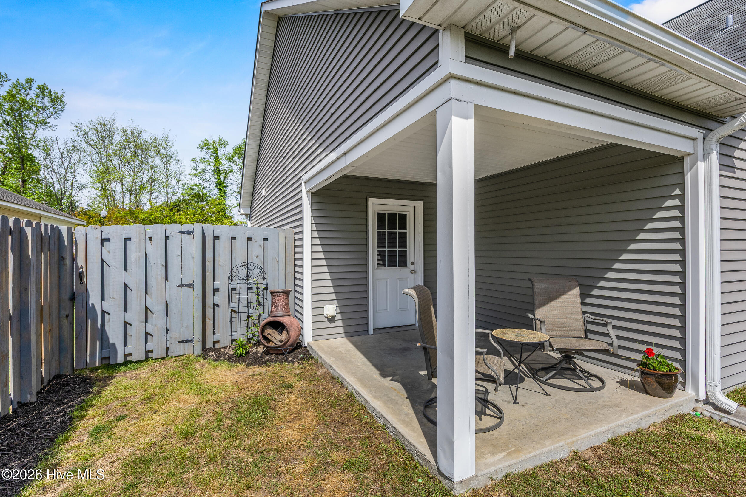 100565934 | Photo 25