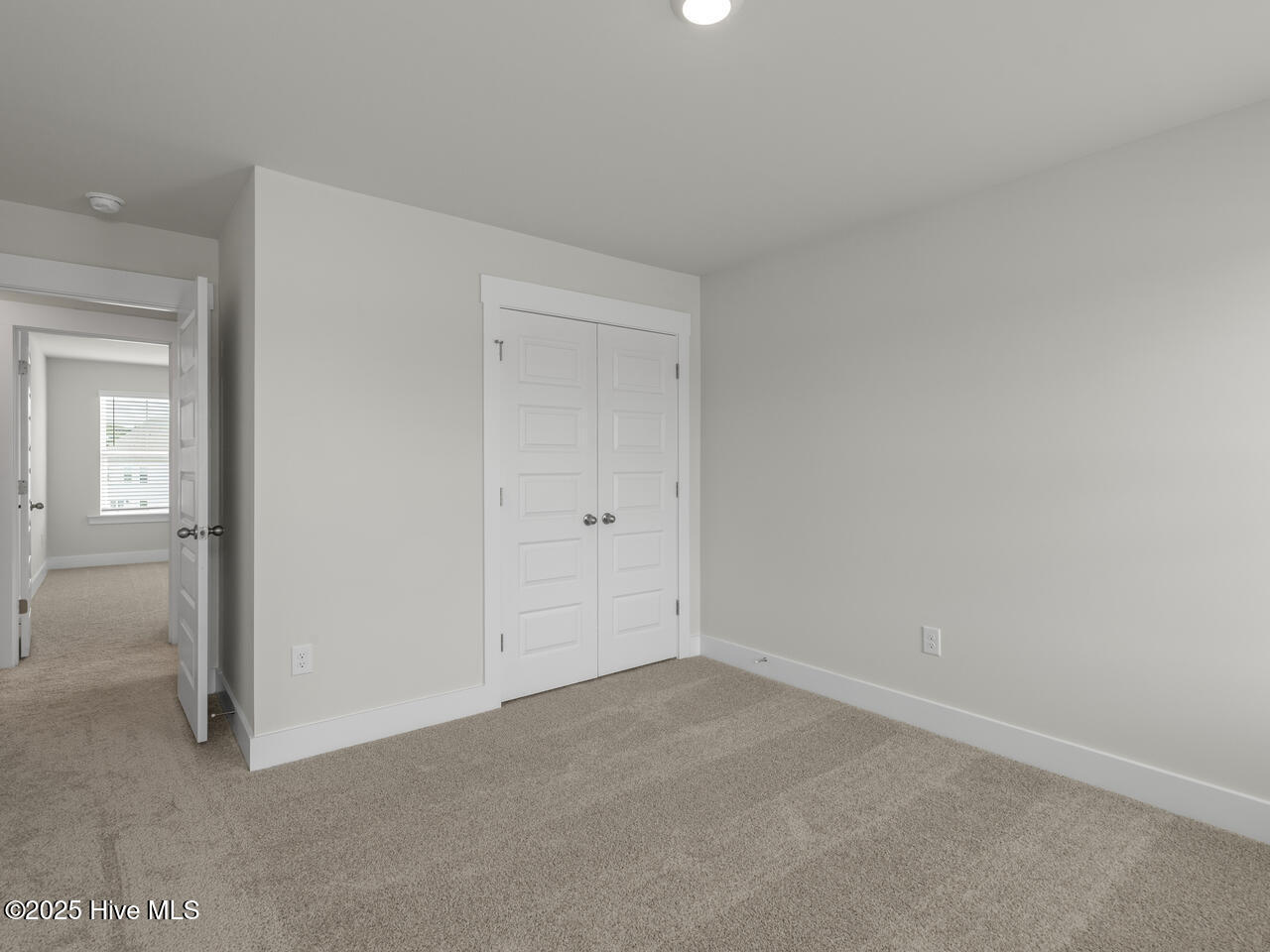 100536918 | Photo 32