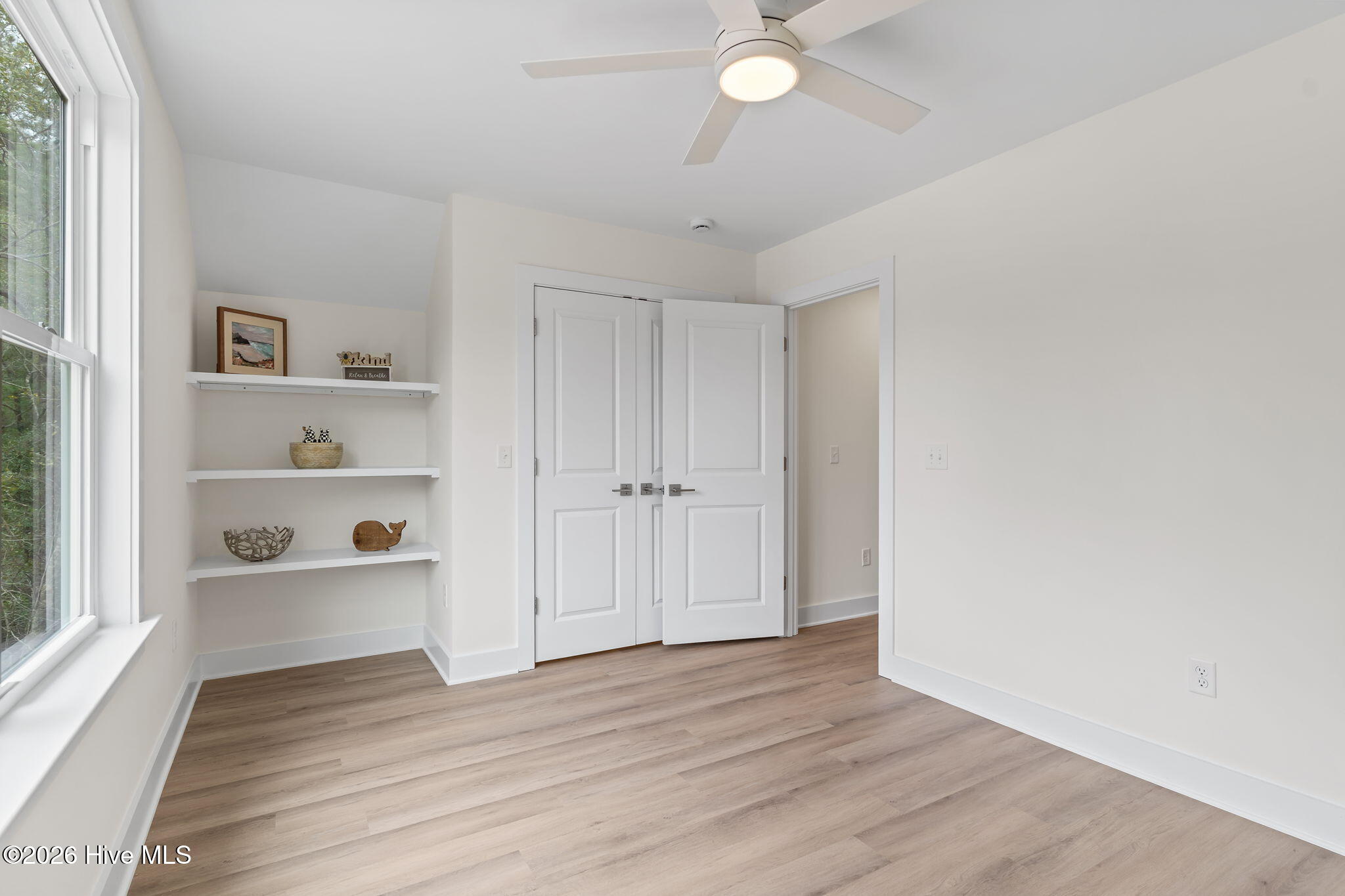 100558259 | Photo 27