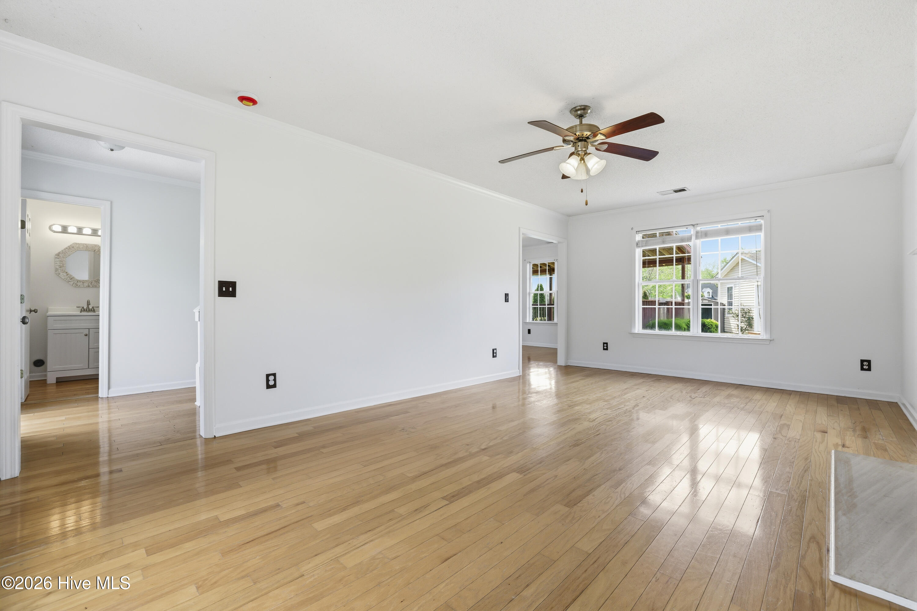 103 Exeter Court, Burgaw, NC 28425 – photo 5: Photo Apr 04 2026, 12 42 27 (28)