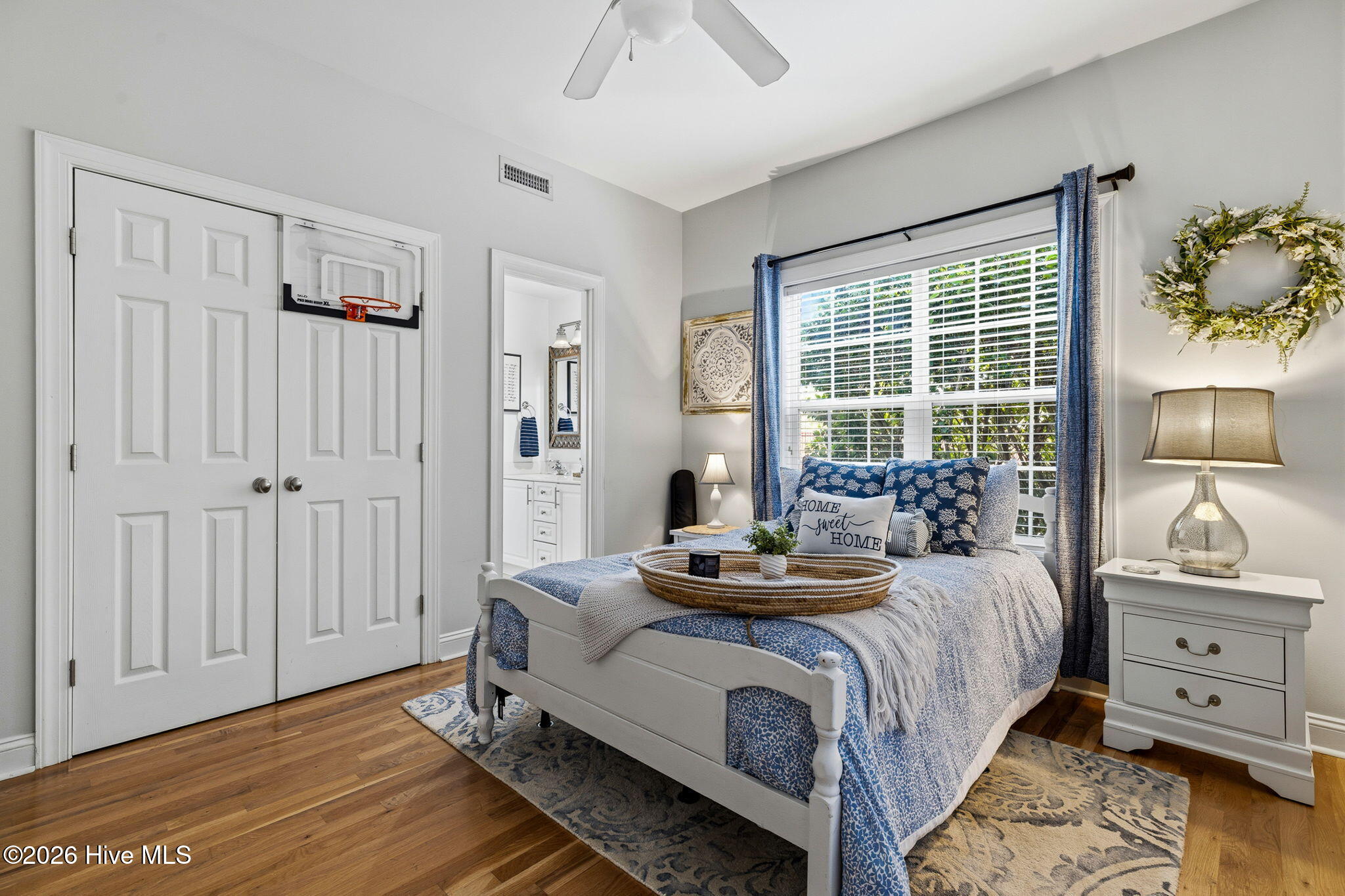 100561515 | Photo 68