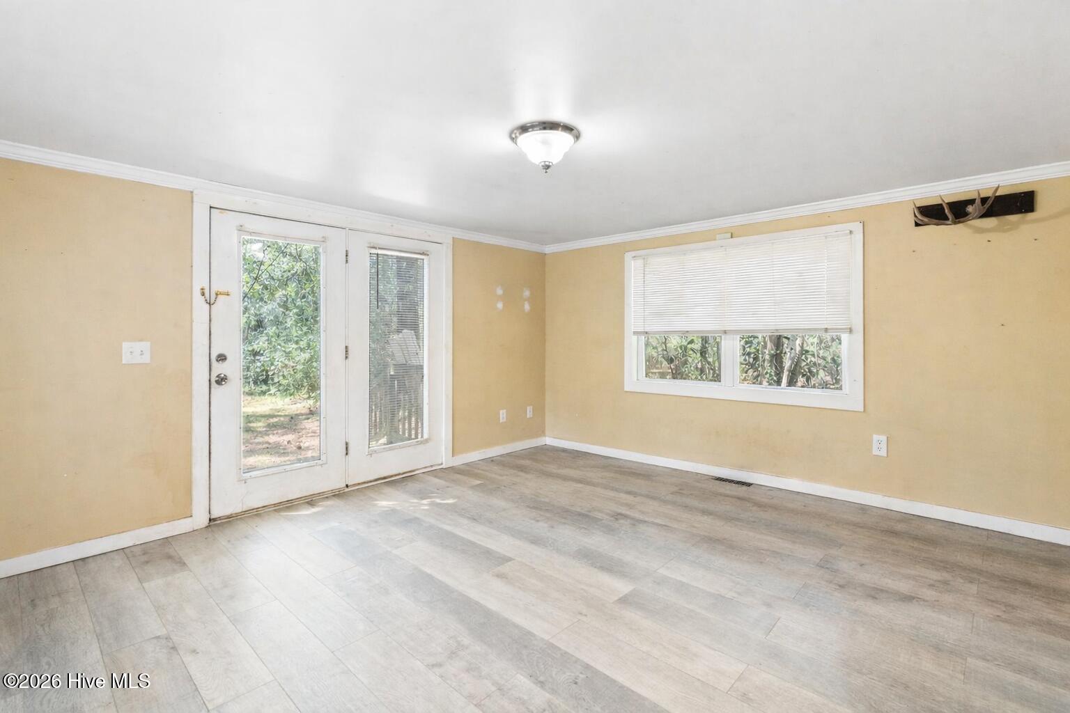 100563696 | Photo 12