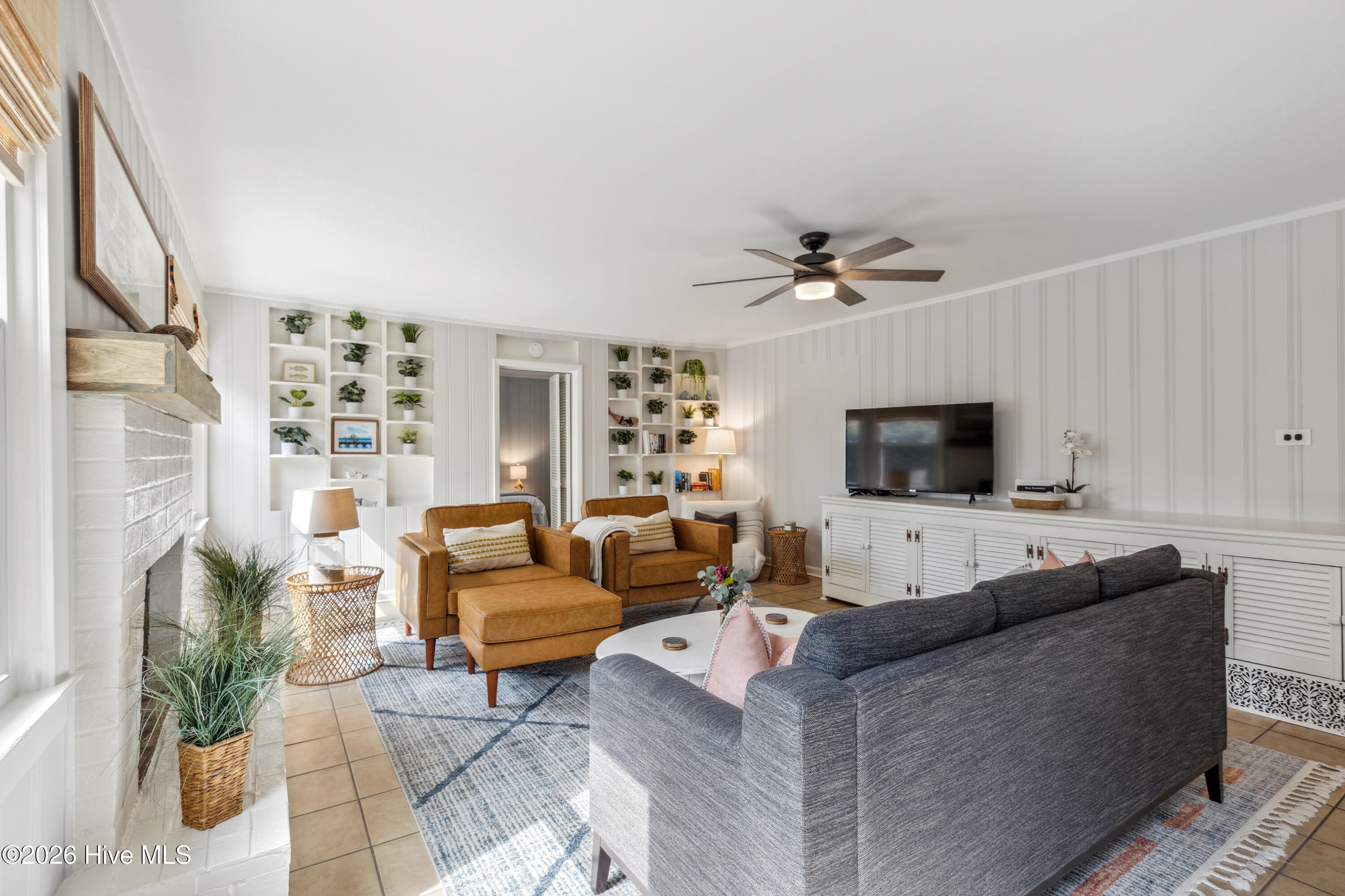 100569125 | Photo 27