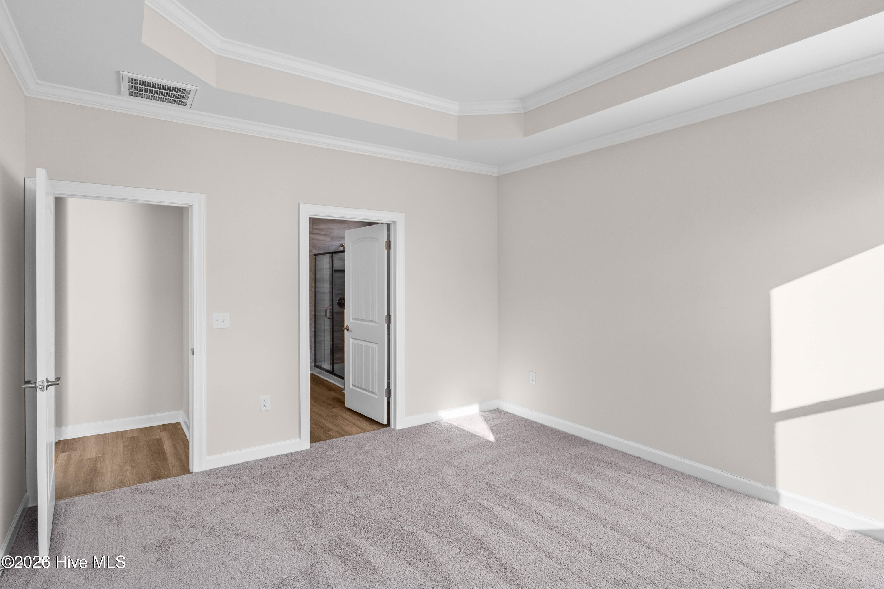 100493407 | Photo 19