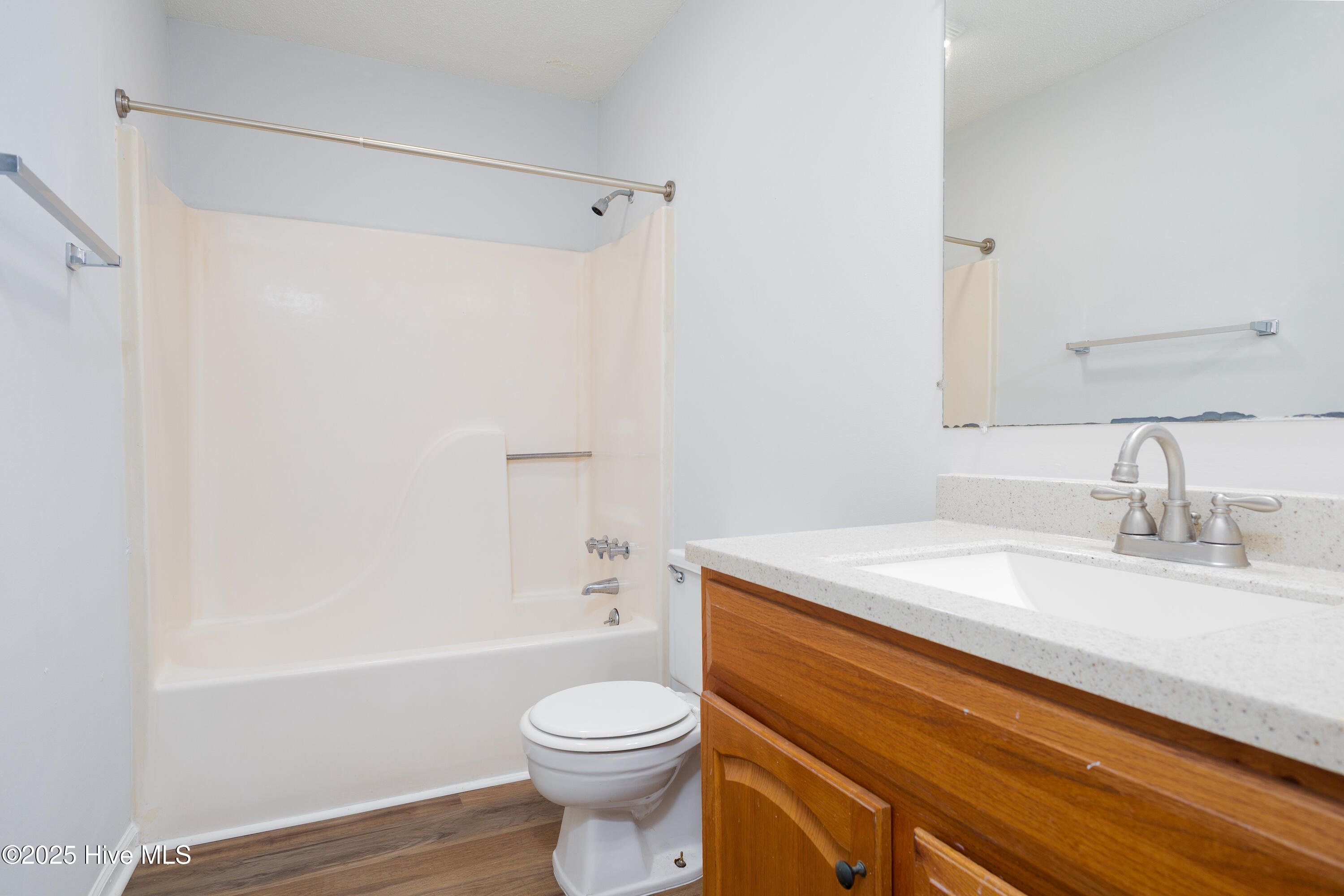 100567118 | Photo 14