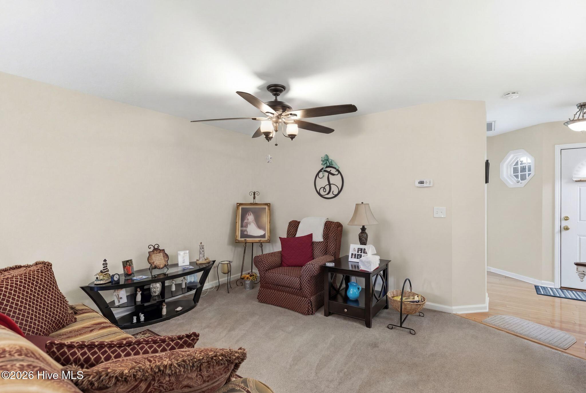 100557831 | Photo 11