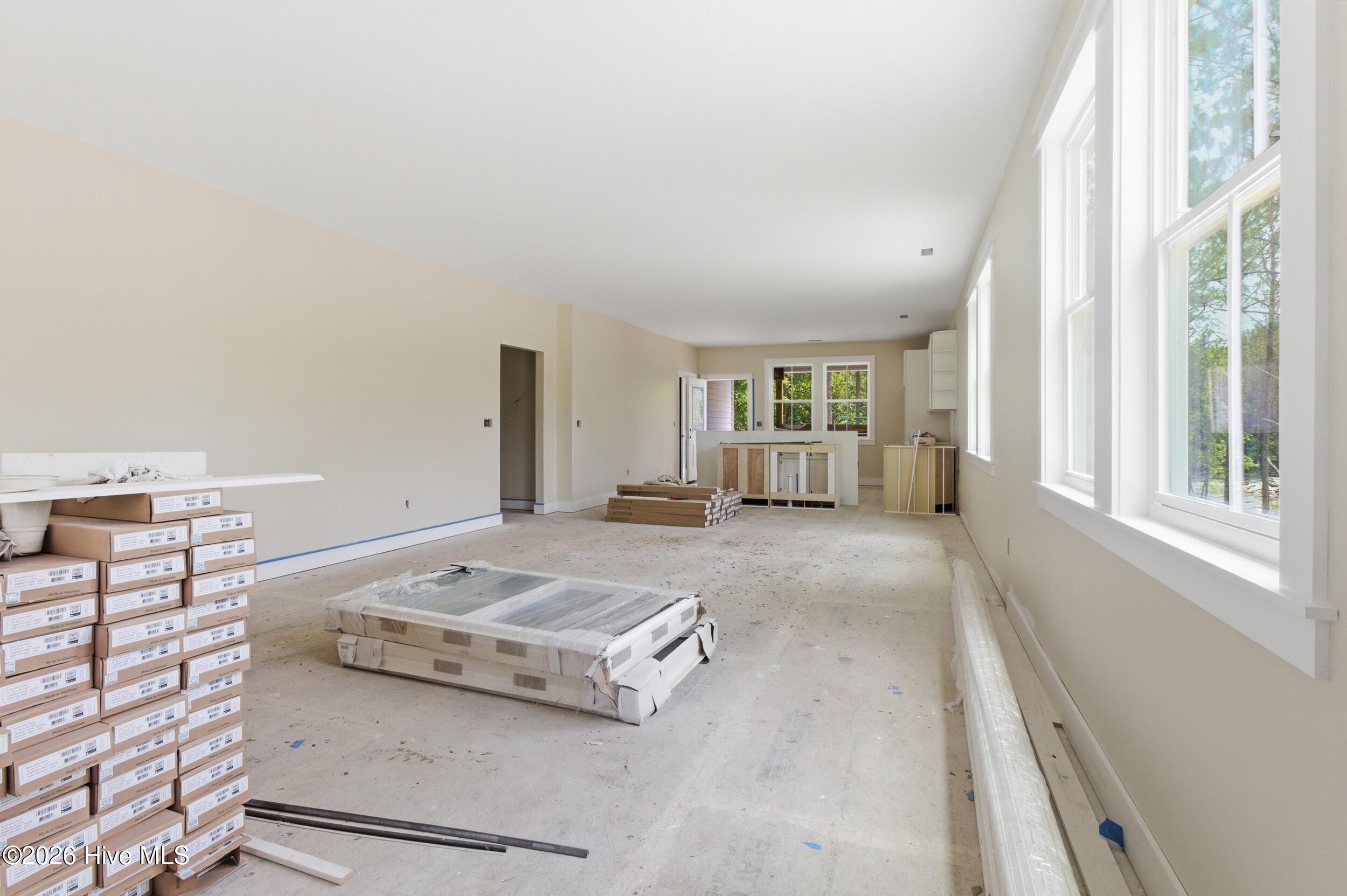 Living Room / Dining