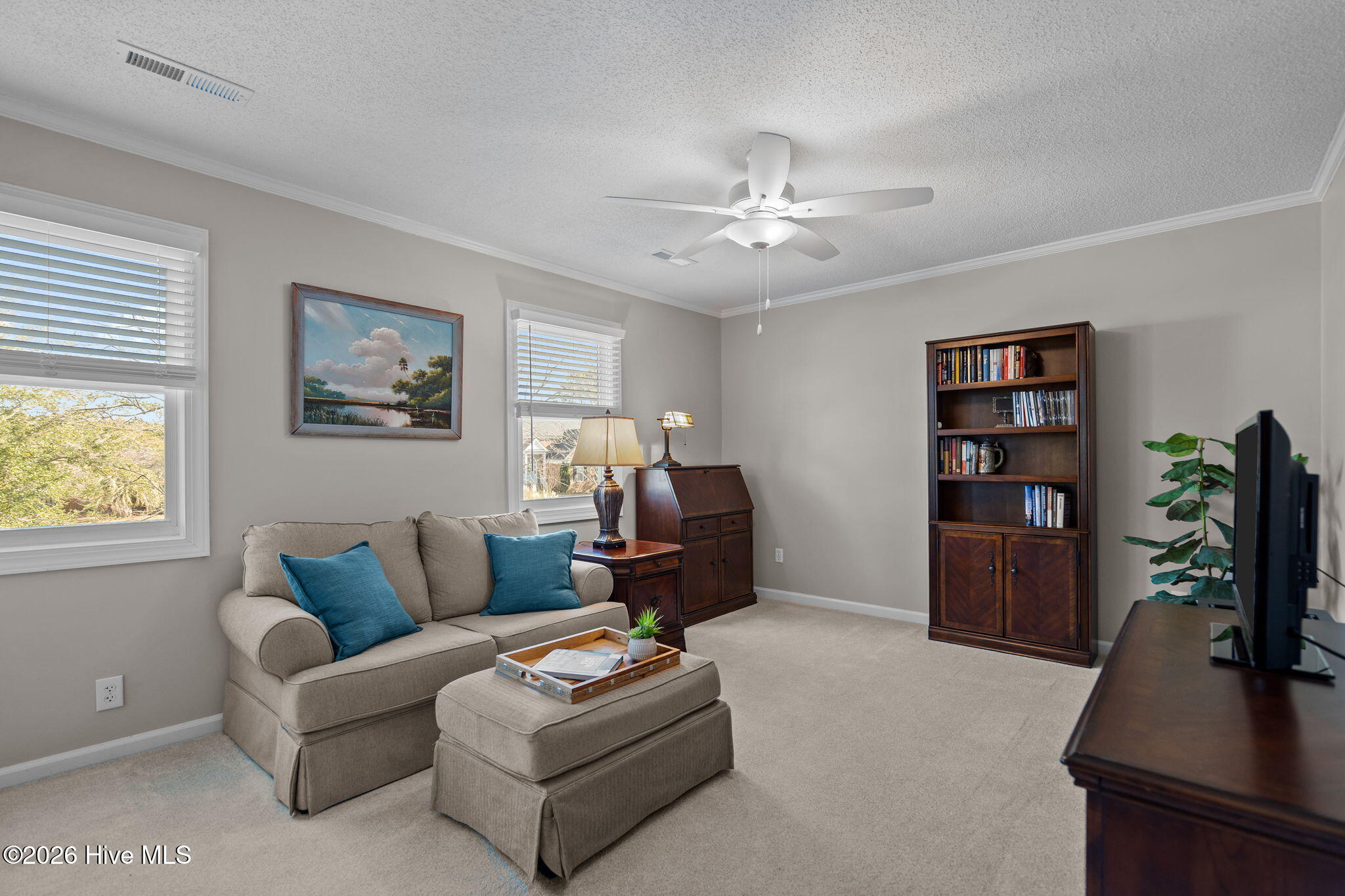 100547043 | Photo 29