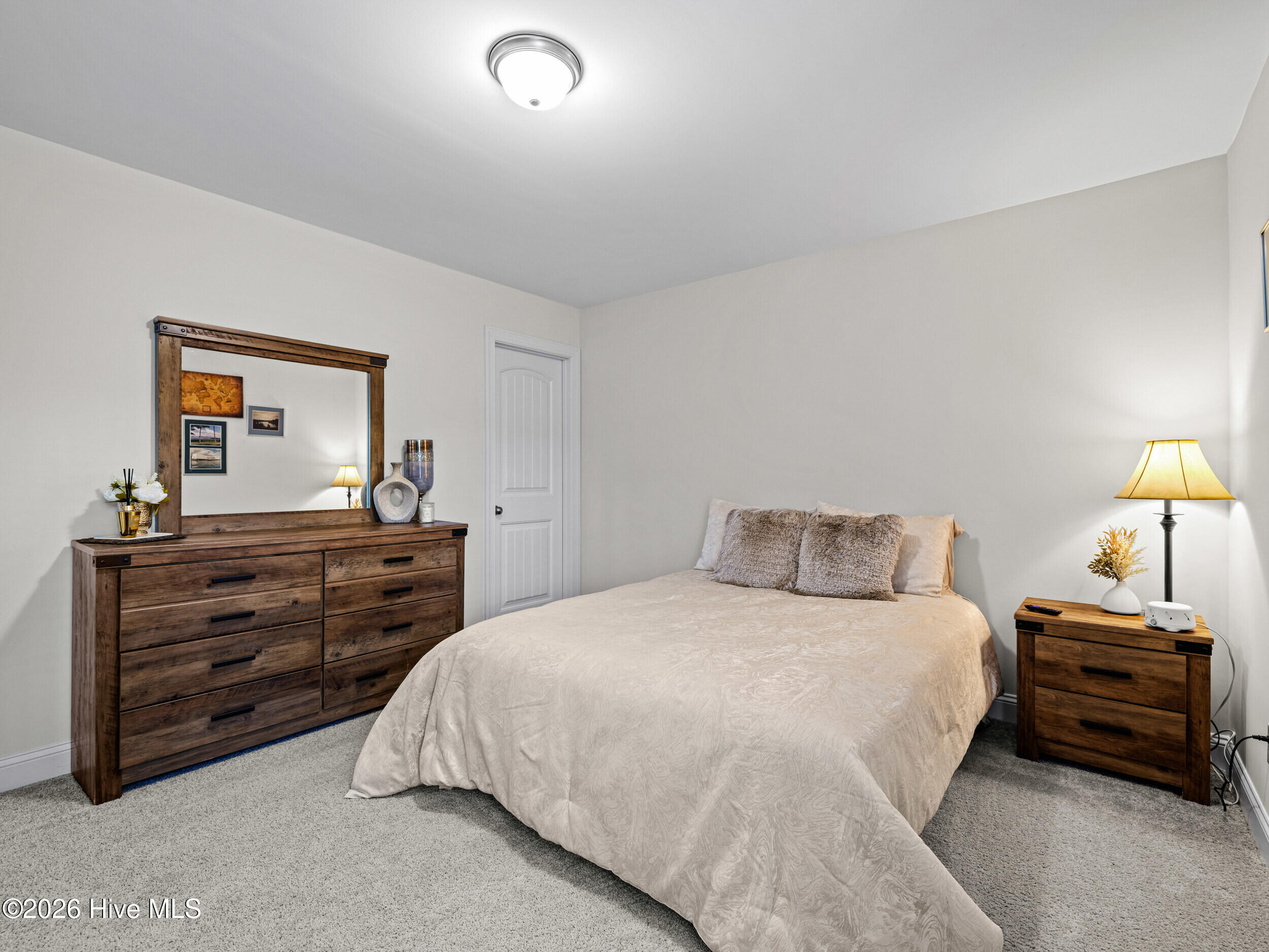 100569509 | Photo 56