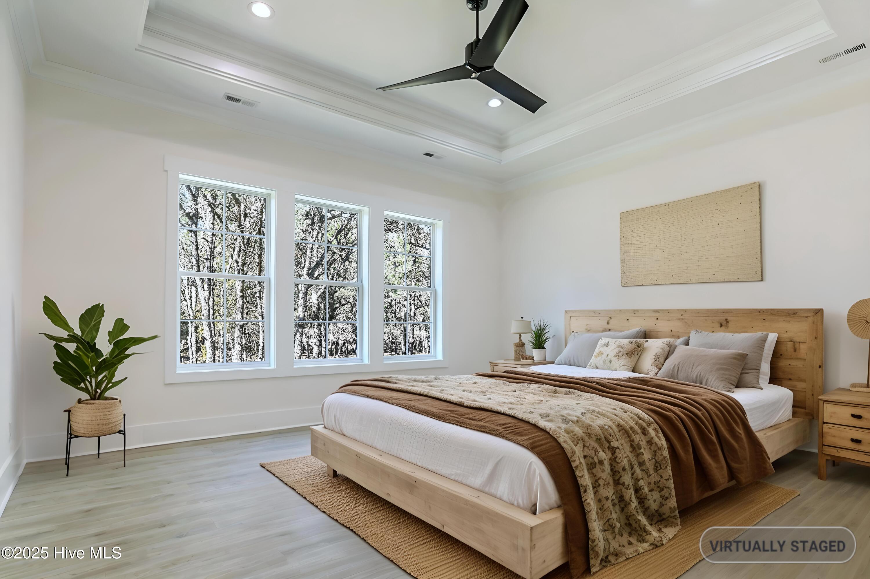 100535738 | Photo 36